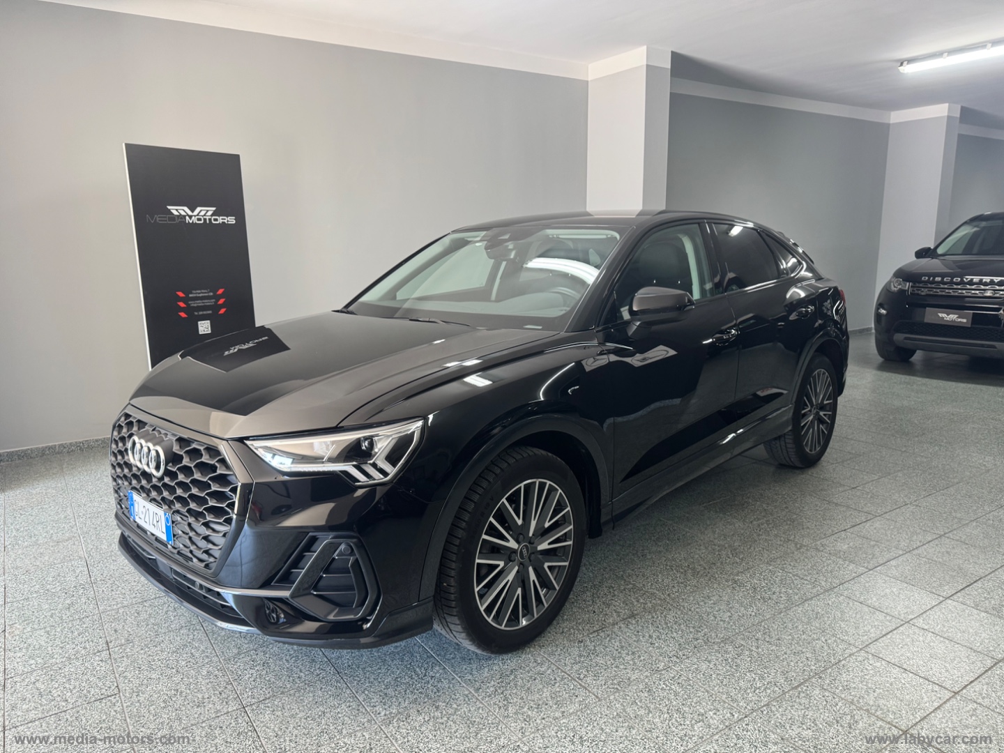 Q3 SPB 35 TDI S tronic Business Plus - immagine 4