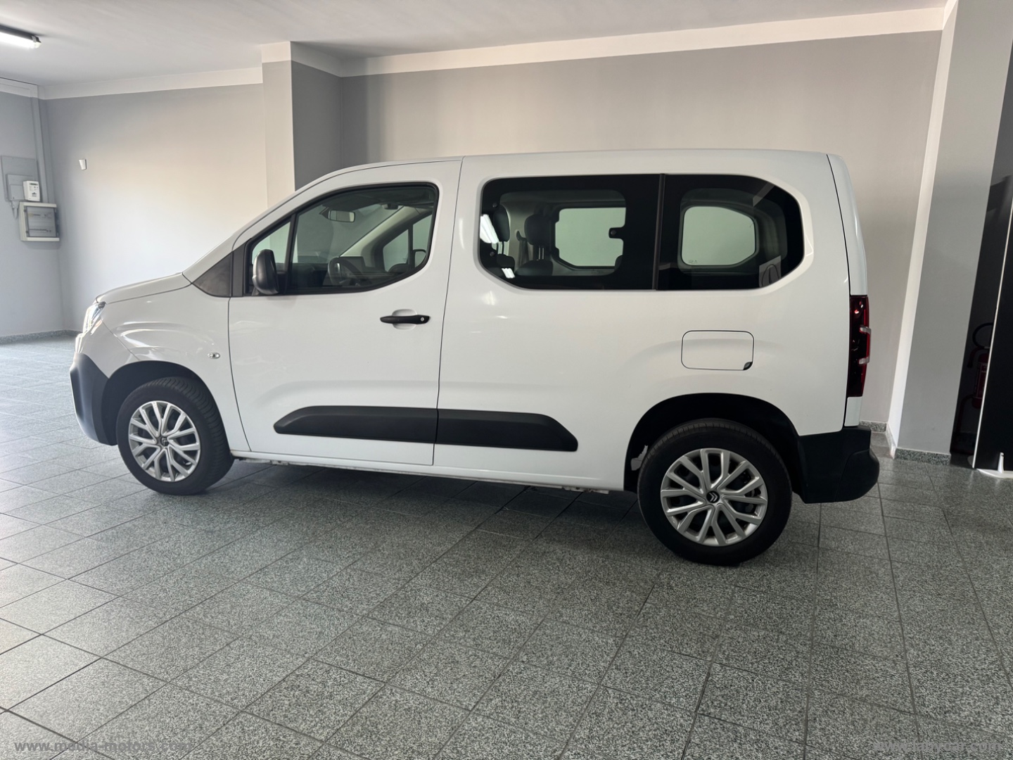 Berlingo BlueHDi 100 S&S Combi Live - immagine 4
