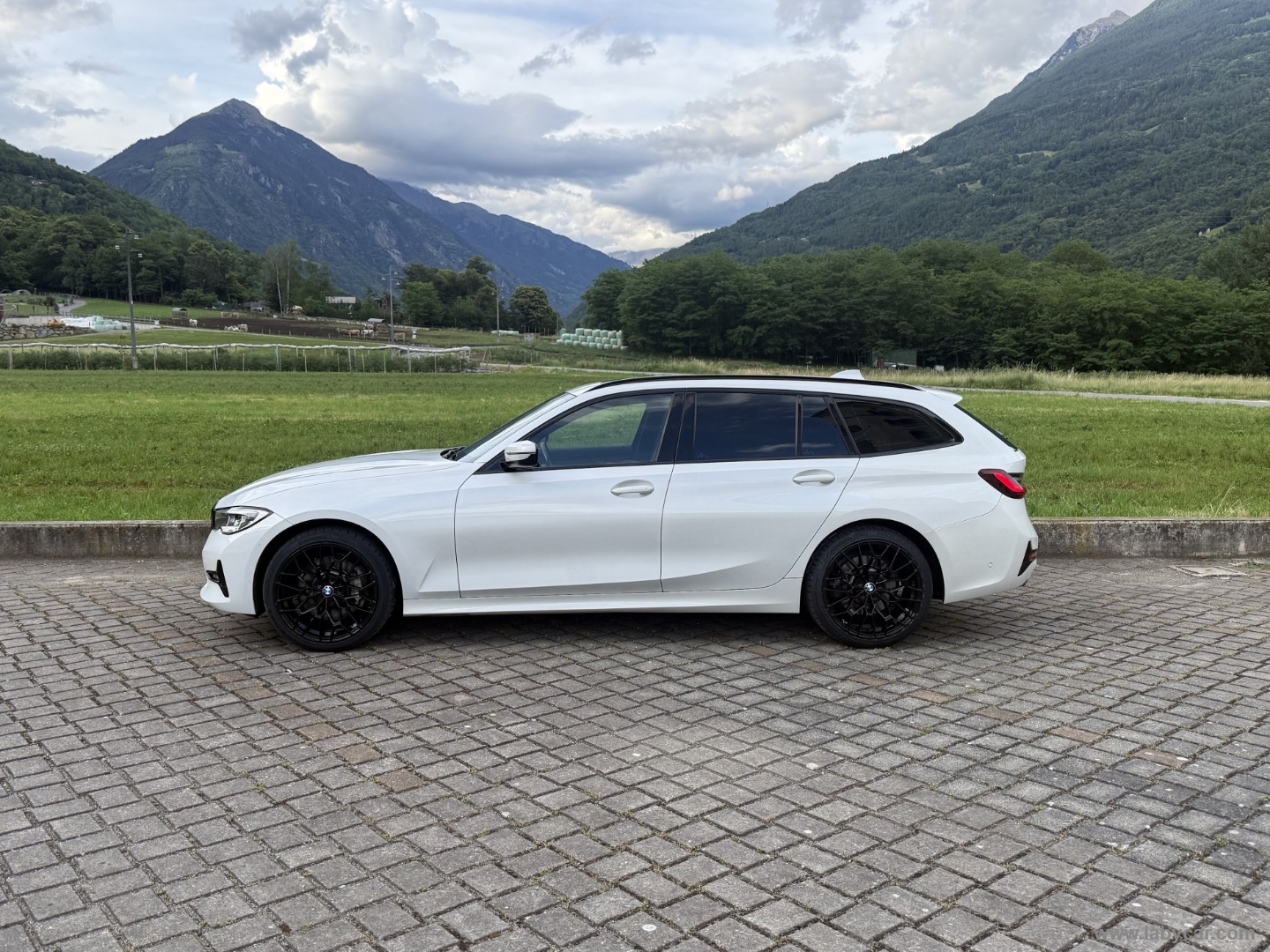 330d 48V xDrive MSPORT TETTO PELLE MEMORIE ACC - immagine 4