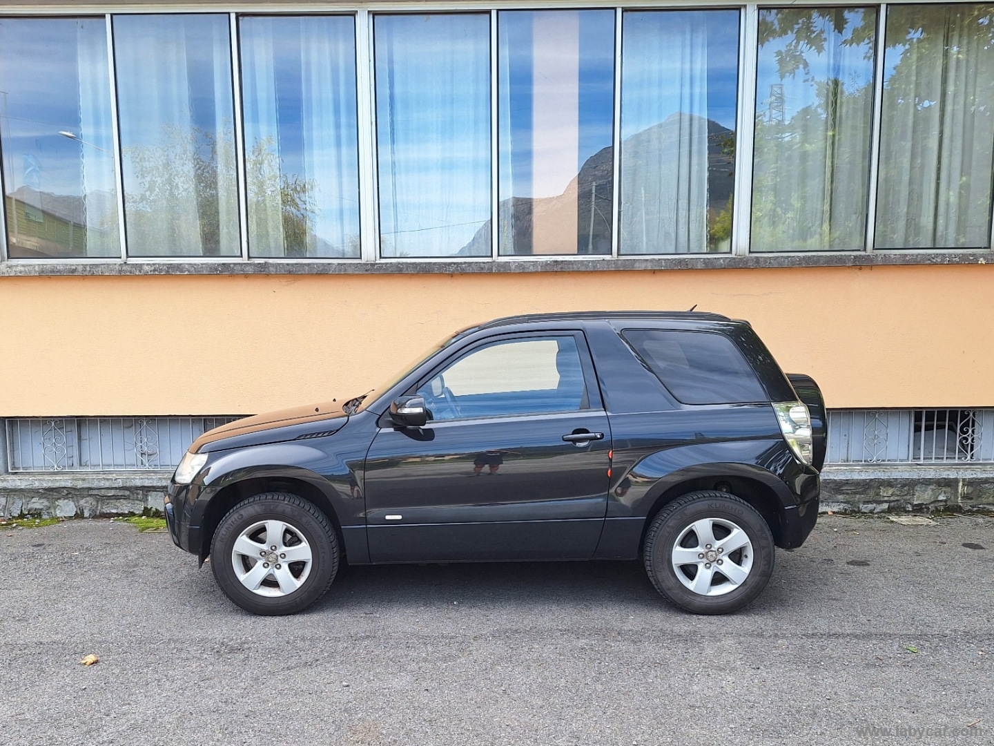 Grand Vitara 1.6 16V 3p. 4X4 - immagine 4