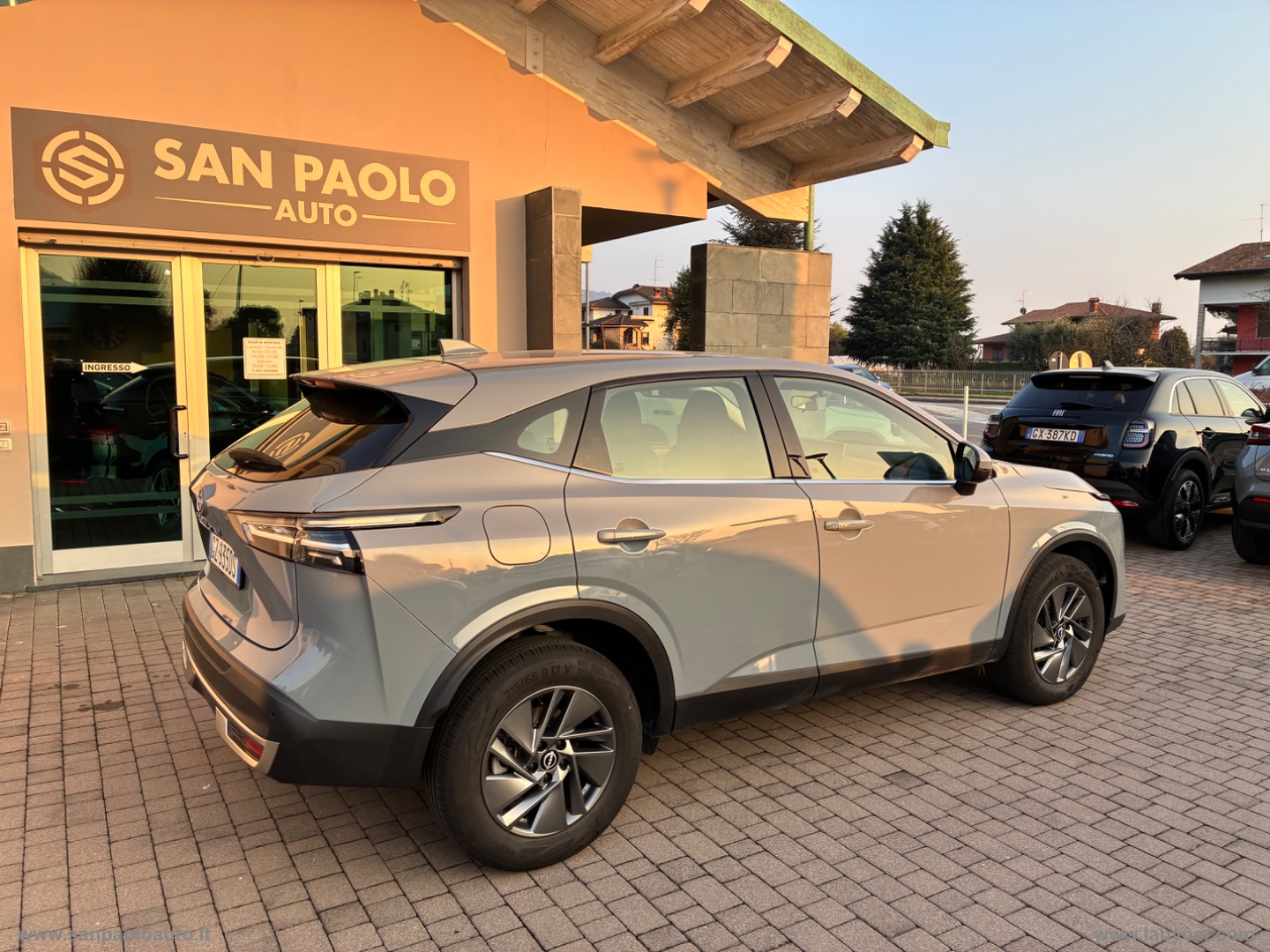 Qashqai MHEV 140 CV Acenta CERAMIC GREY - immagine 4