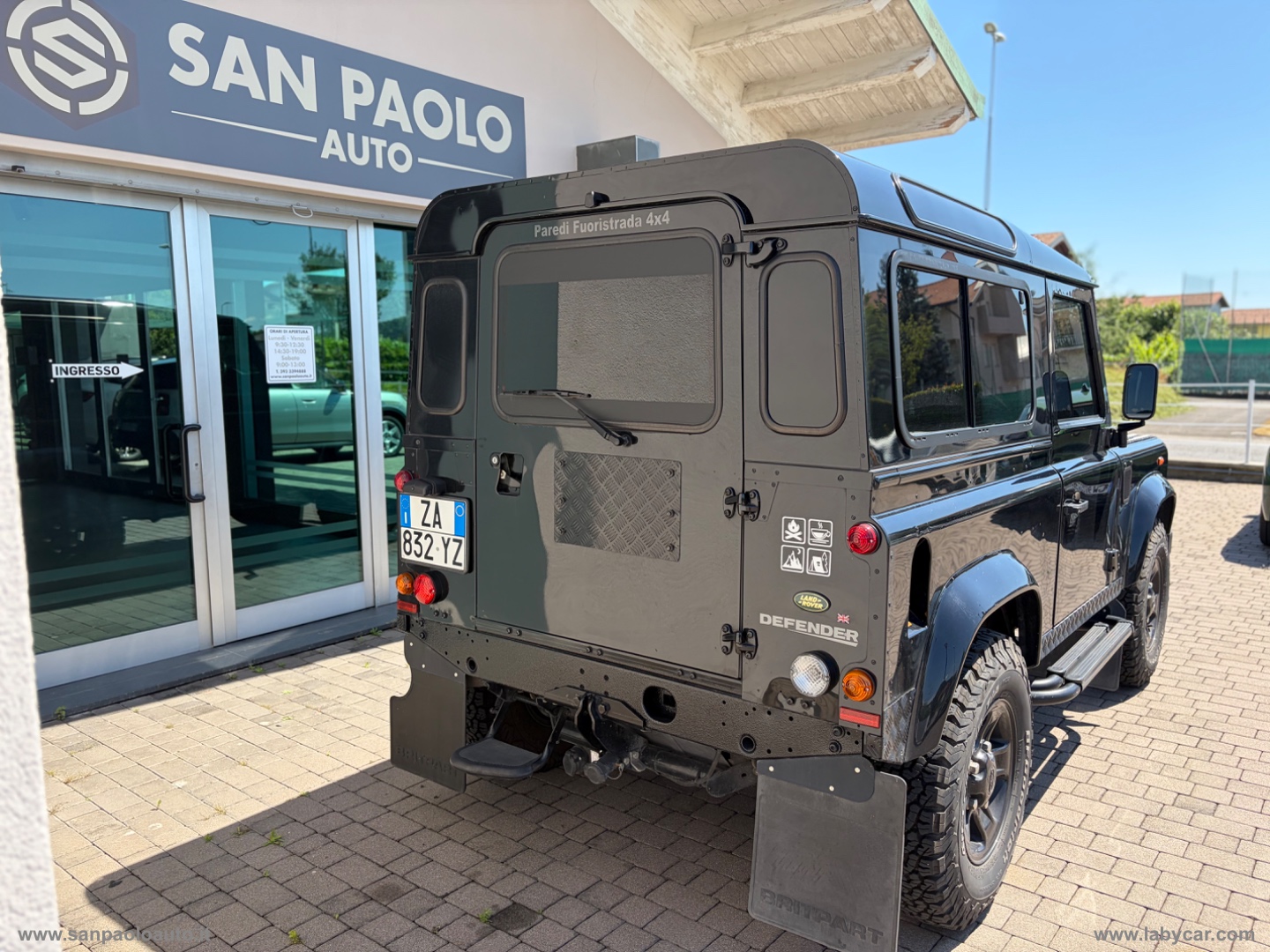 Defender 90 2.4 TD4 Station Wagon SE - immagine 4