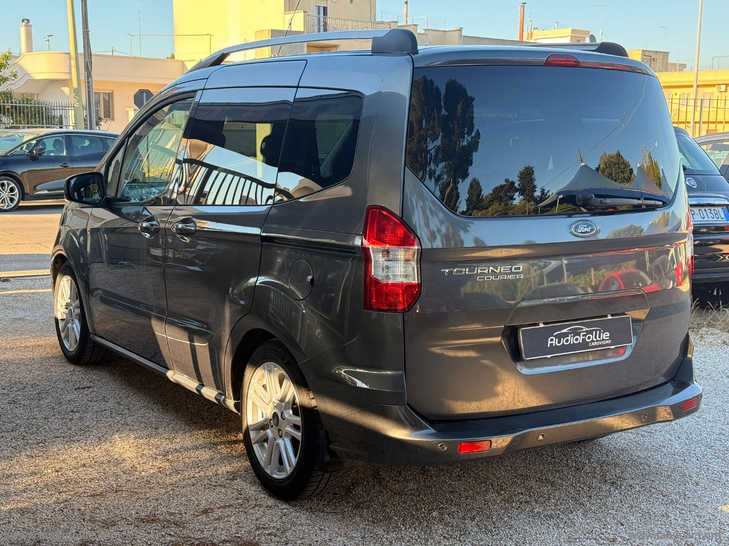 Tourneo Courier 1.5 TDCI 75 CV Titanium - immagine 4