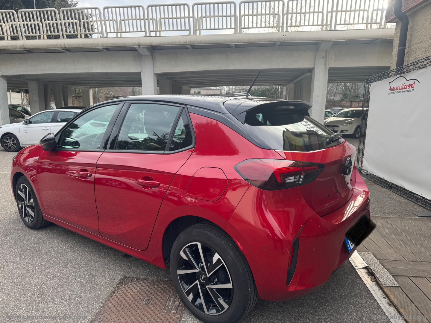 Corsa Hybrid 100 CV aut. GS BICOLOR - immagine 4