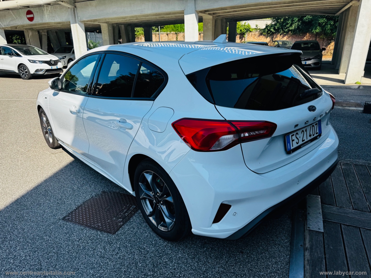 Focus 1.5 EcoBlue 120CV 5p. ST Line - immagine 4