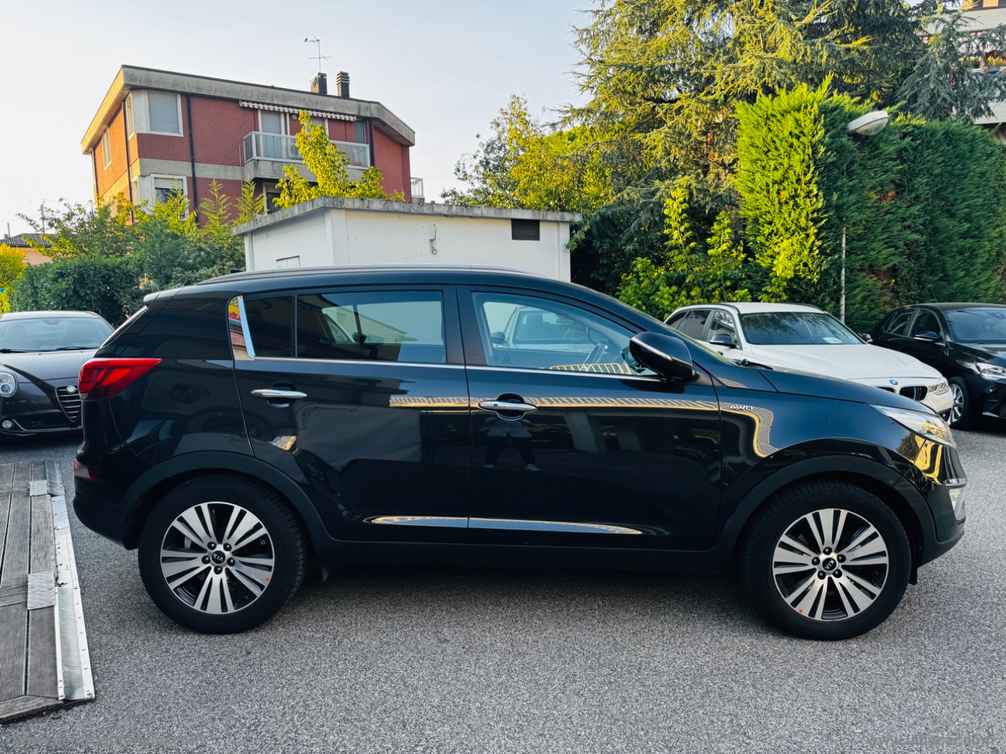 Sportage 2.0 CRDI AWD Pure Rebel - immagine 4