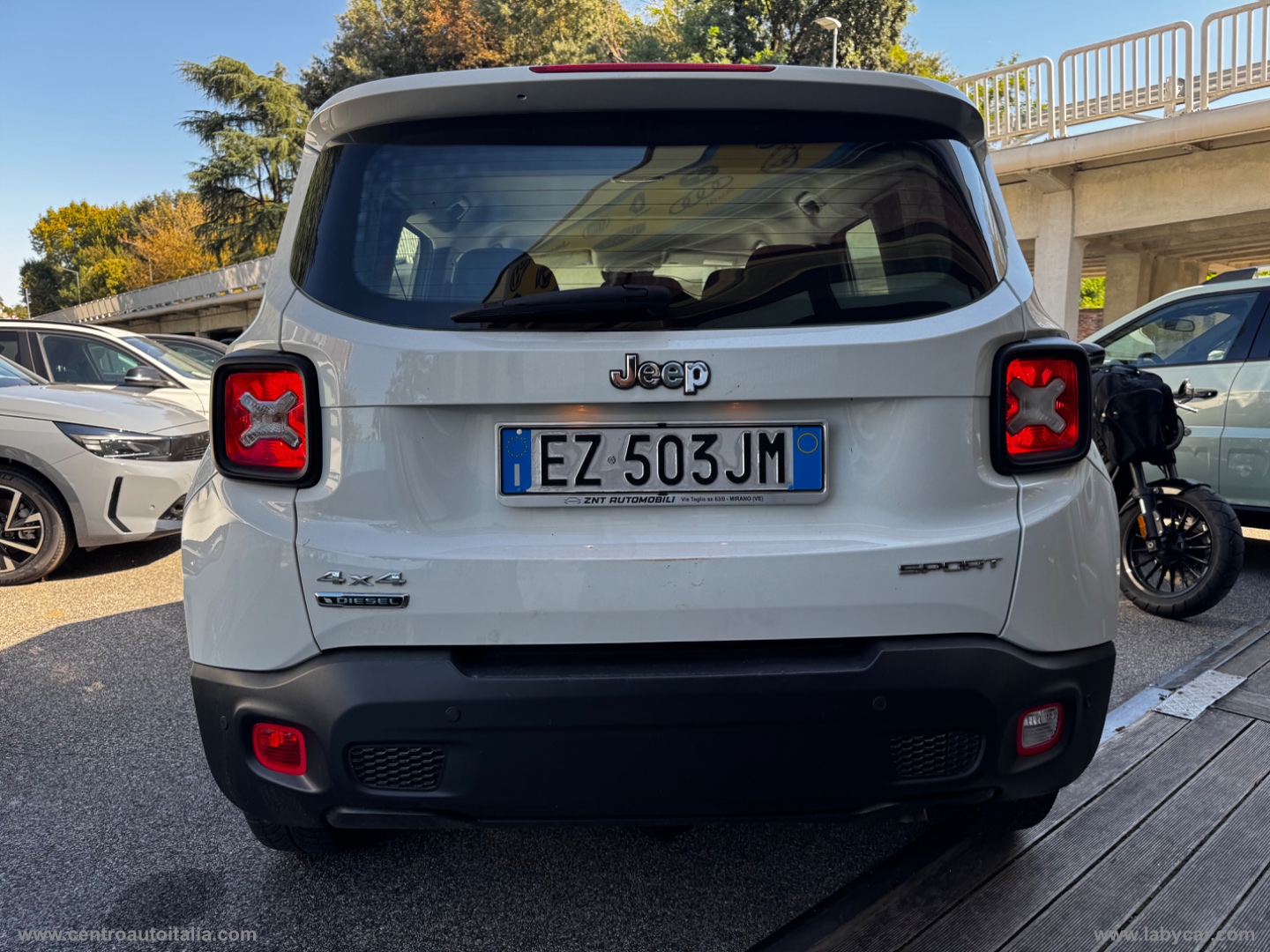 Renegade 2.0 Mjt 4WD Active Drive Sport - immagine 4
