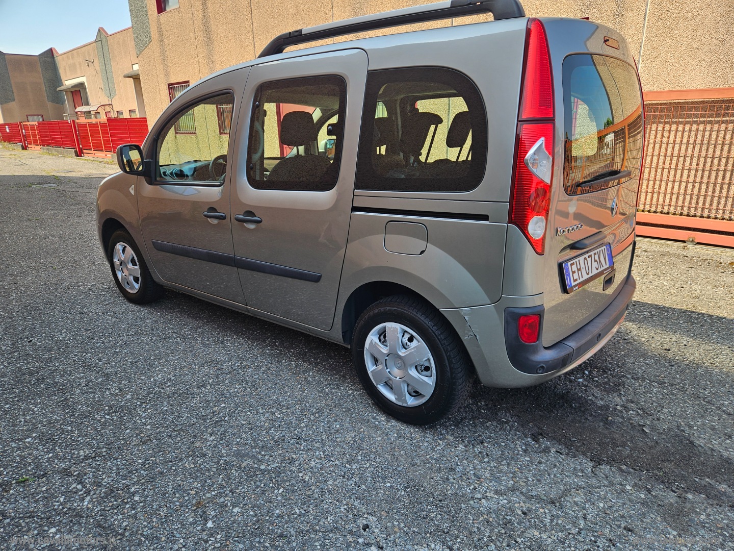 Kangoo 1.5 dCi 75 CV 5p. Attractive - immagine 4