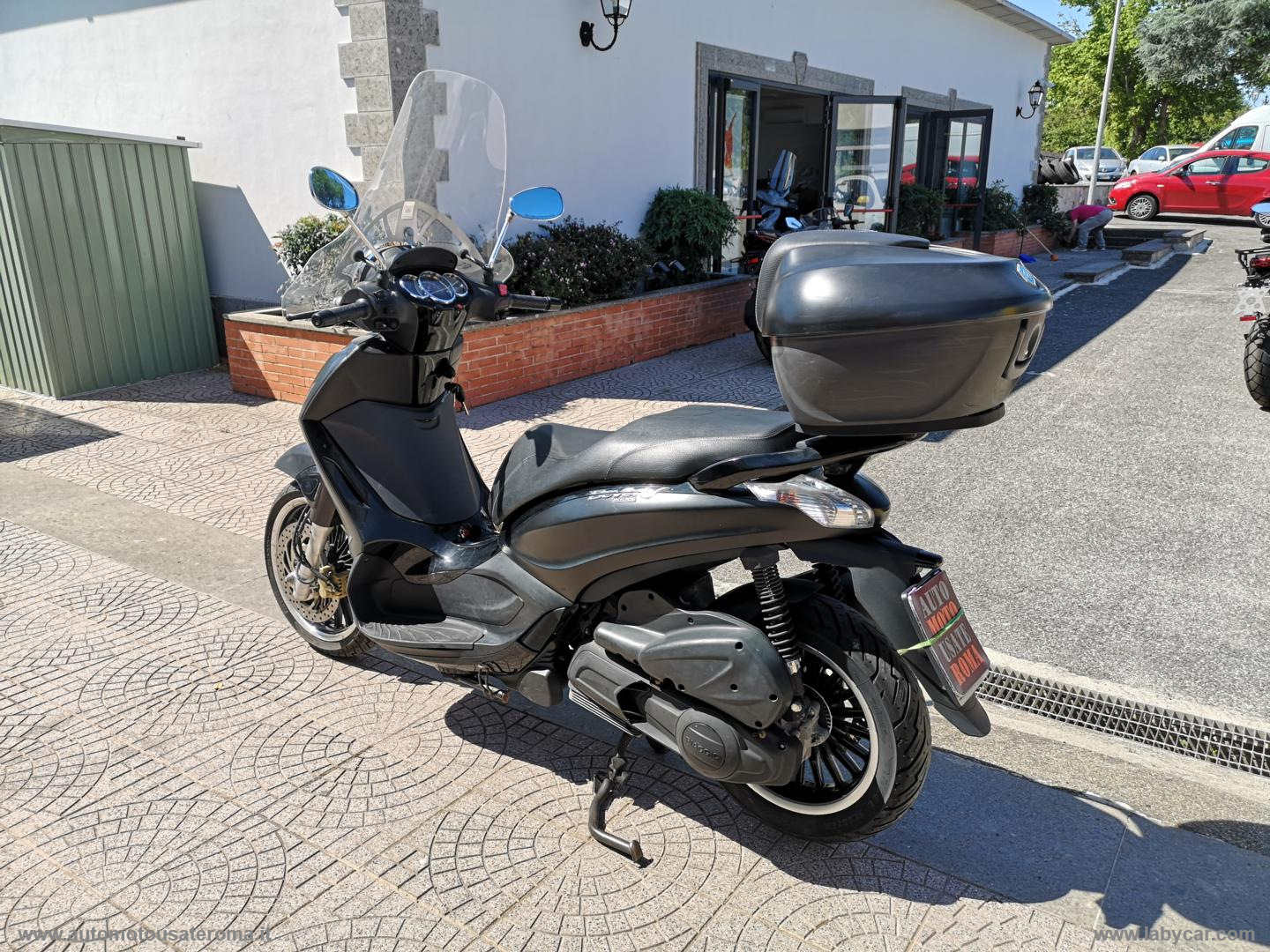 Beverly 300 I.E. POLICE ABS ASR RATE AUTO MOTO SCOOTER - immagine 4