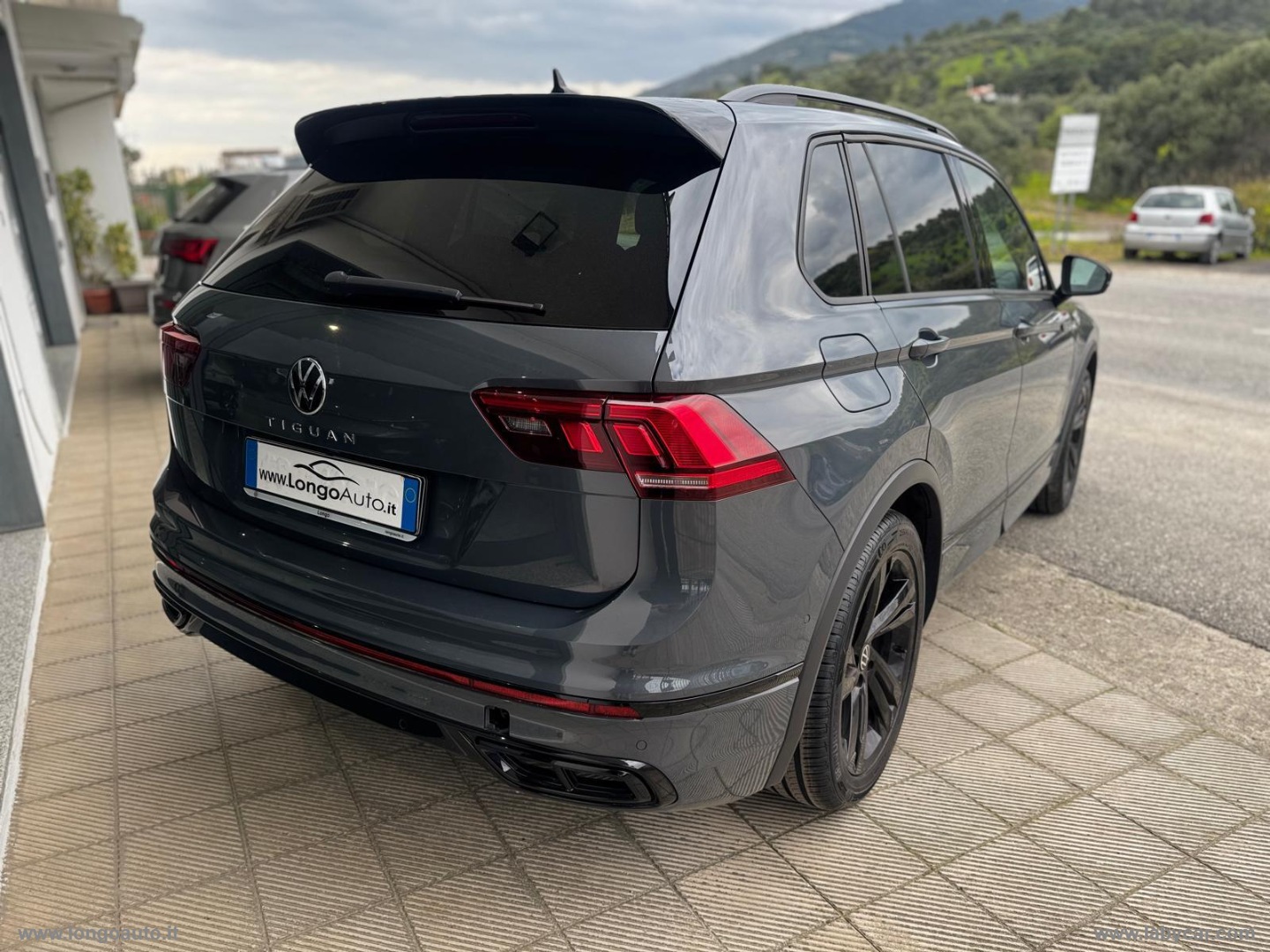 Tiguan 2.0 TDI 150 CV DSG R-Line PRONTA CONSEGNA - immagine 4