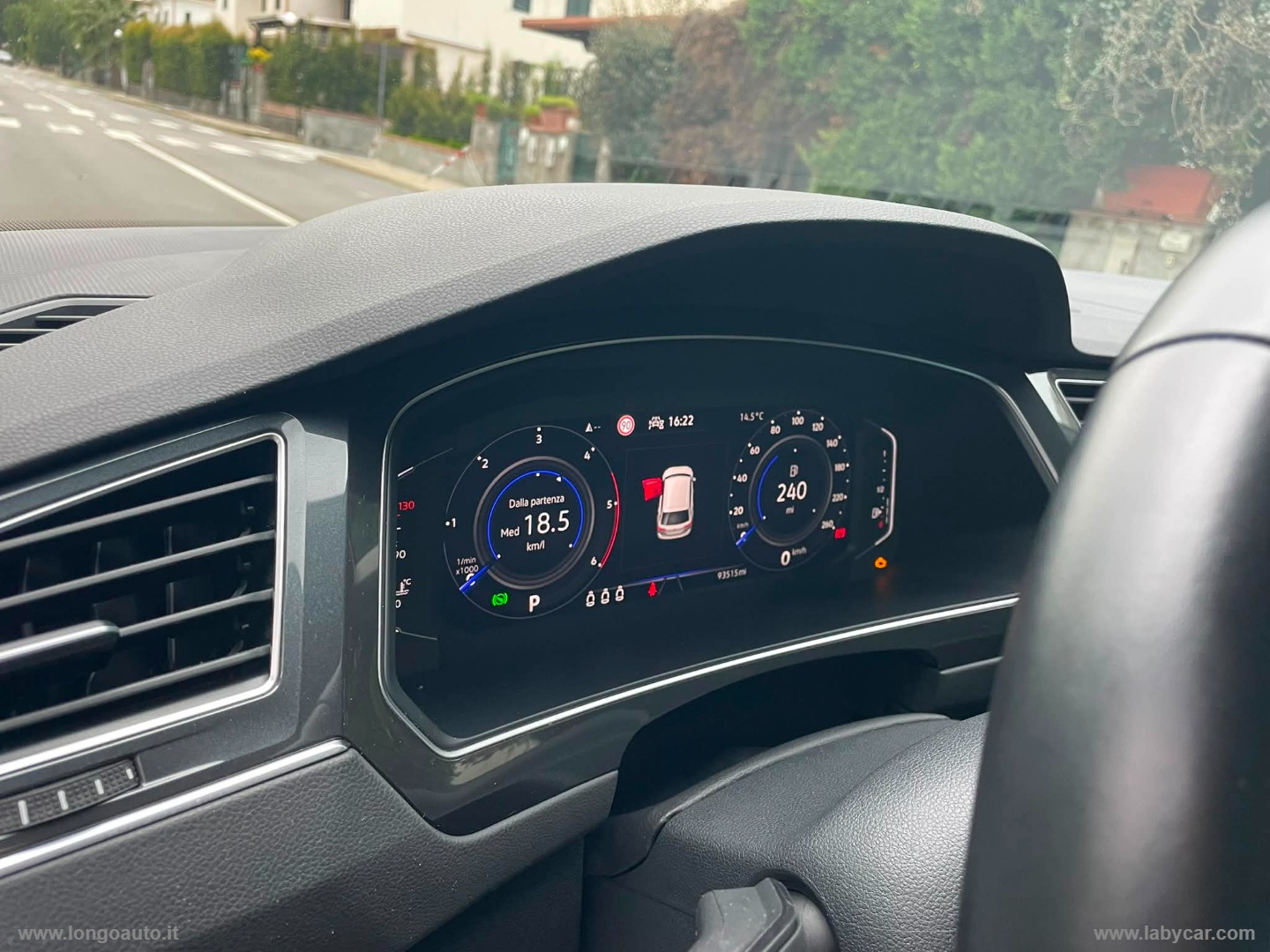 Tiguan 2.0 TDI 150CV SCR DSG Elegance AUTO DI UN PRIVATO - immagine 4