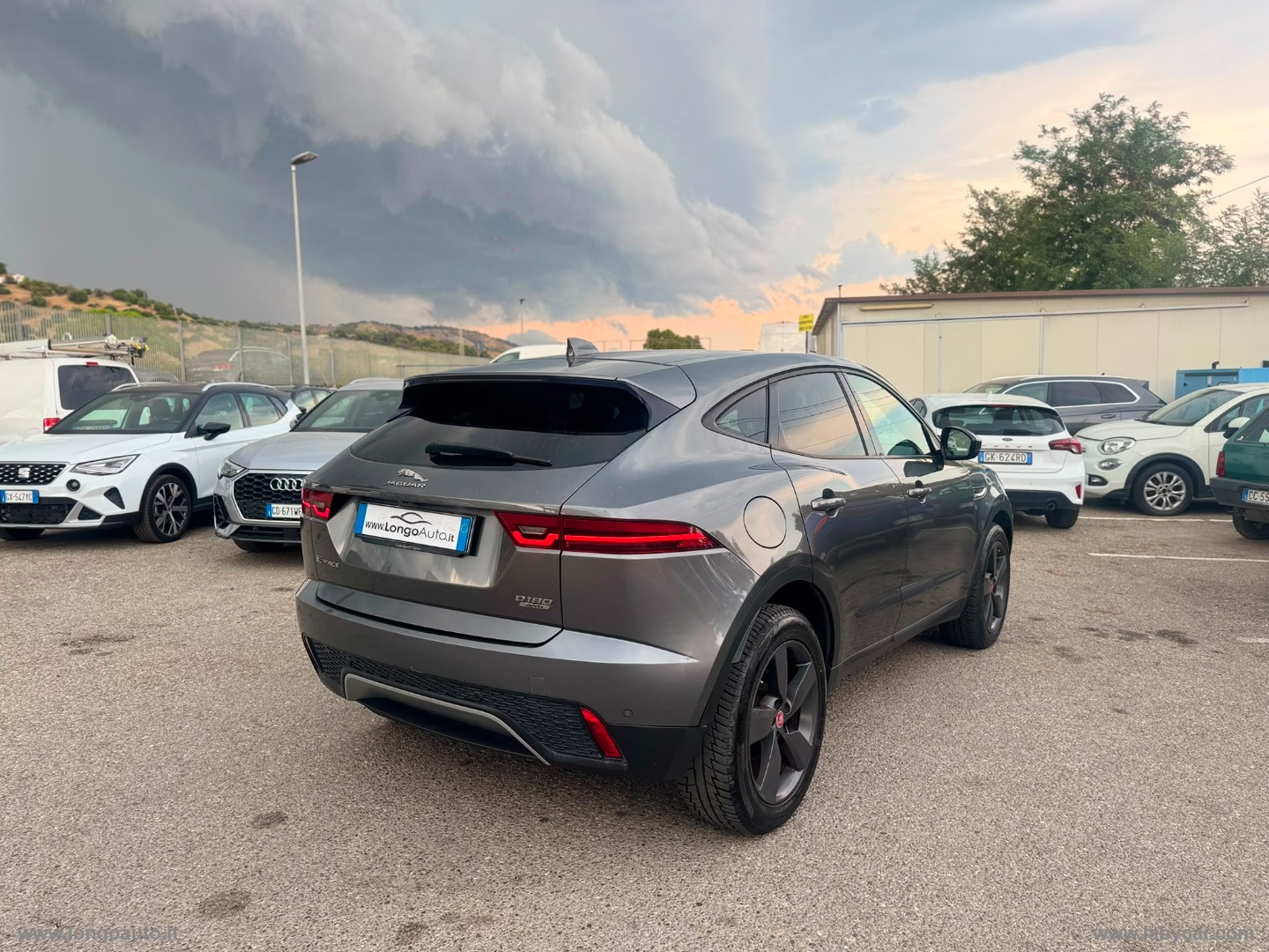 E-Pace 2.0D 180CV AWD aut. R-Dynamic S AUTO DI UN PRIVATO - immagine 4