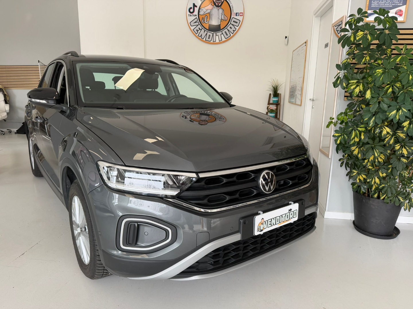 T-Roc 2.0 TDI SCR Life - immagine 4