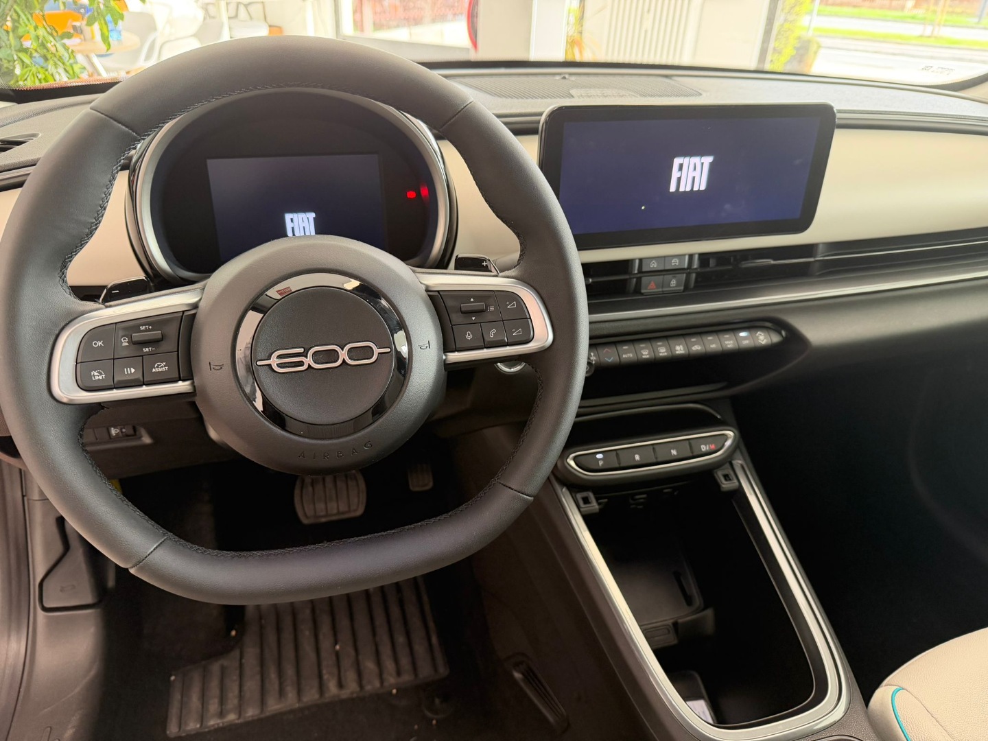 600 Hybrid 110 CV DCT MHEV La Prima - immagine 4