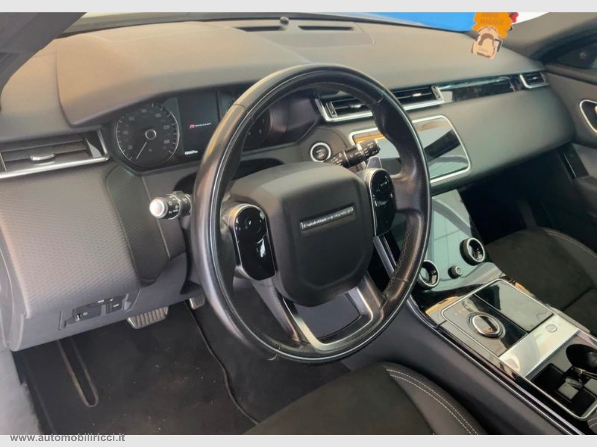 RR Velar 2.0 Si4 250 CV R-Dynamic - immagine 4