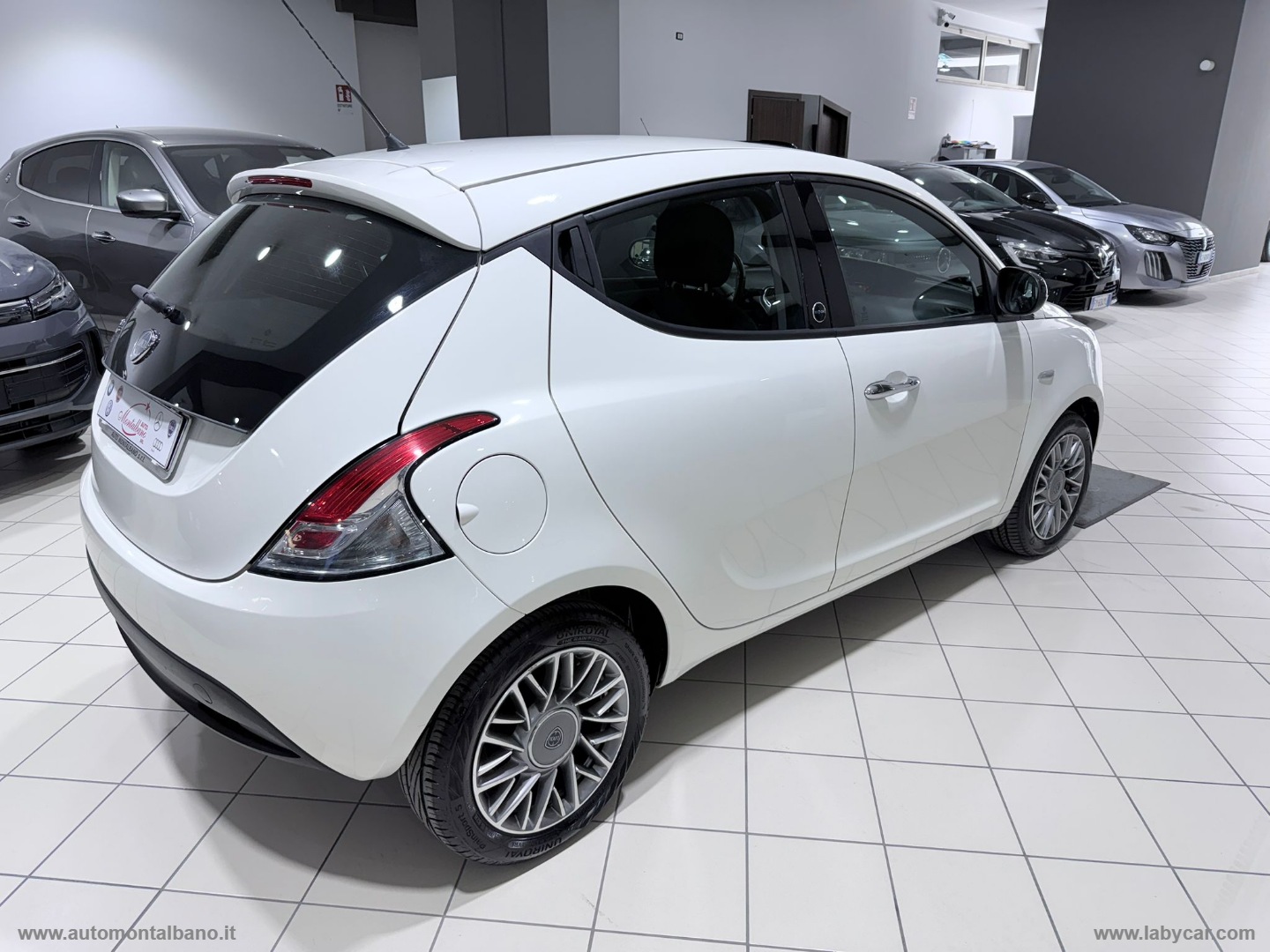 Ypsilon 1.2 69 CV 5p. GPL Ecochic Gold - immagine 4