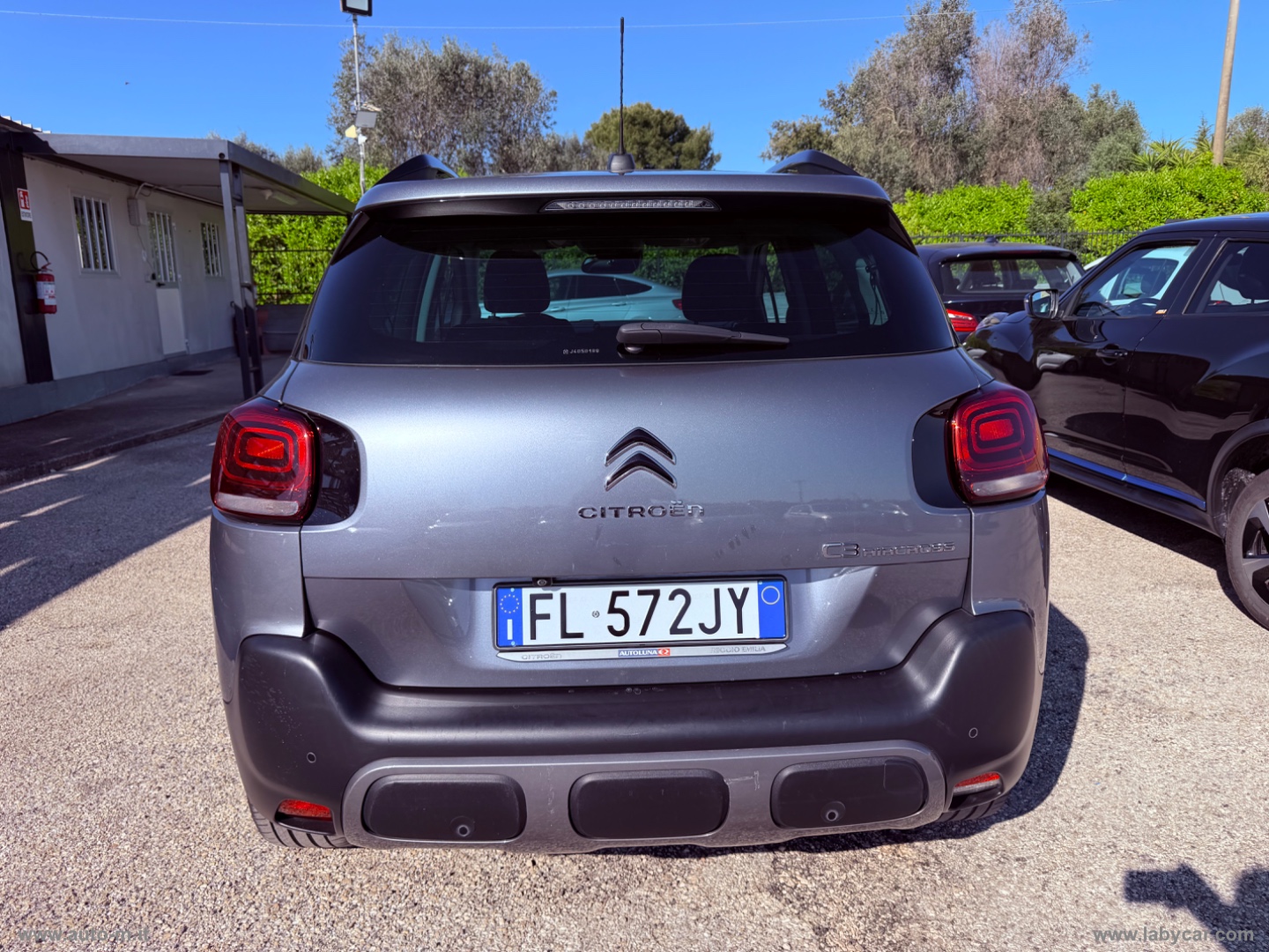 C3 Aircross BlueHDi 100 Shine - immagine 4