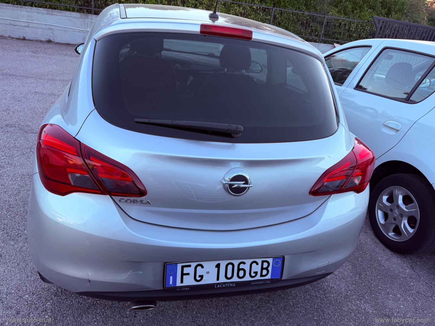 Corsa 1.4 90 CV GPL Tech Coupé b-Color - immagine 4