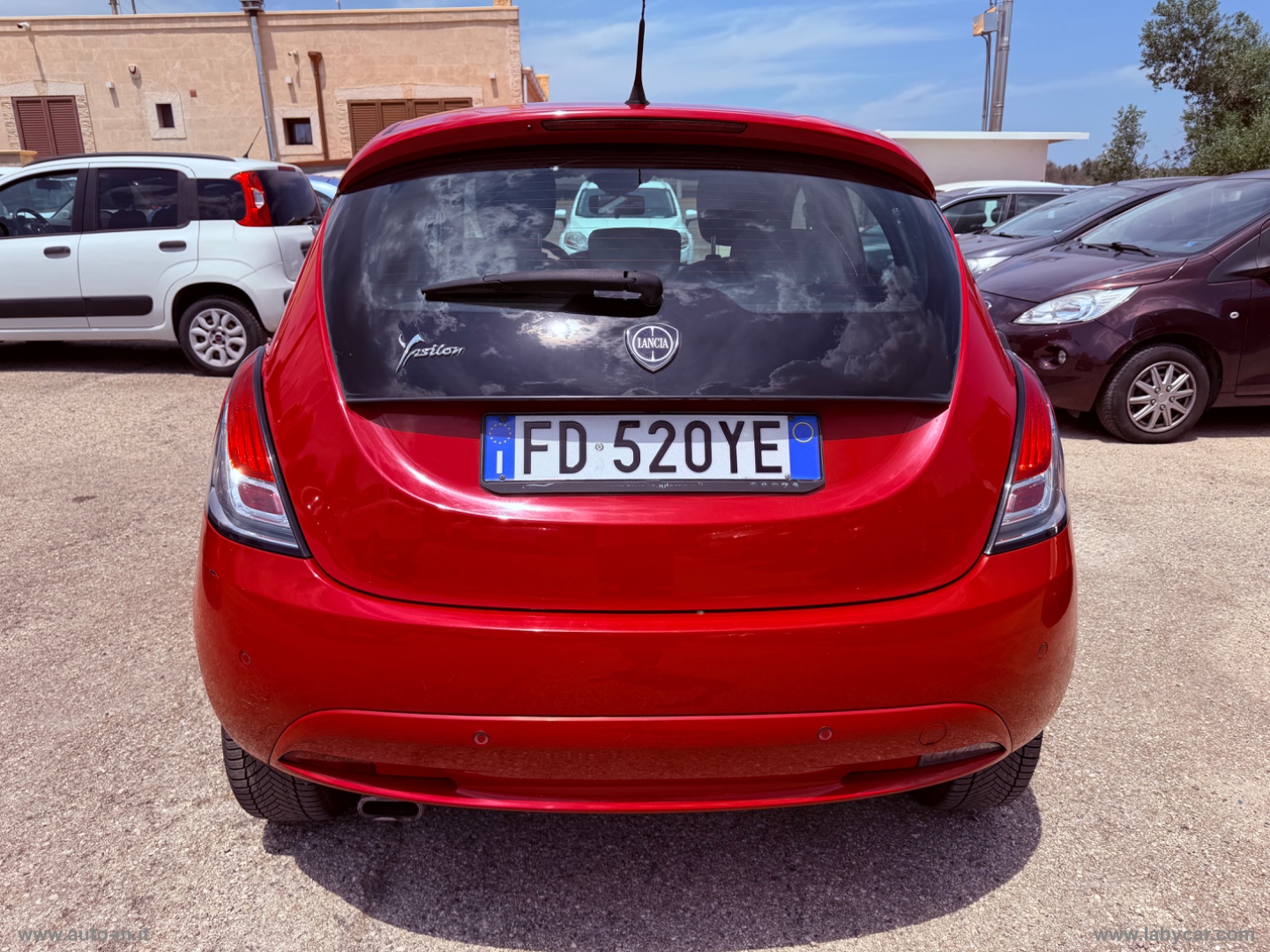 Ypsilon 1.2 69 CV 5p. GPL Ecochic Gold - immagine 4