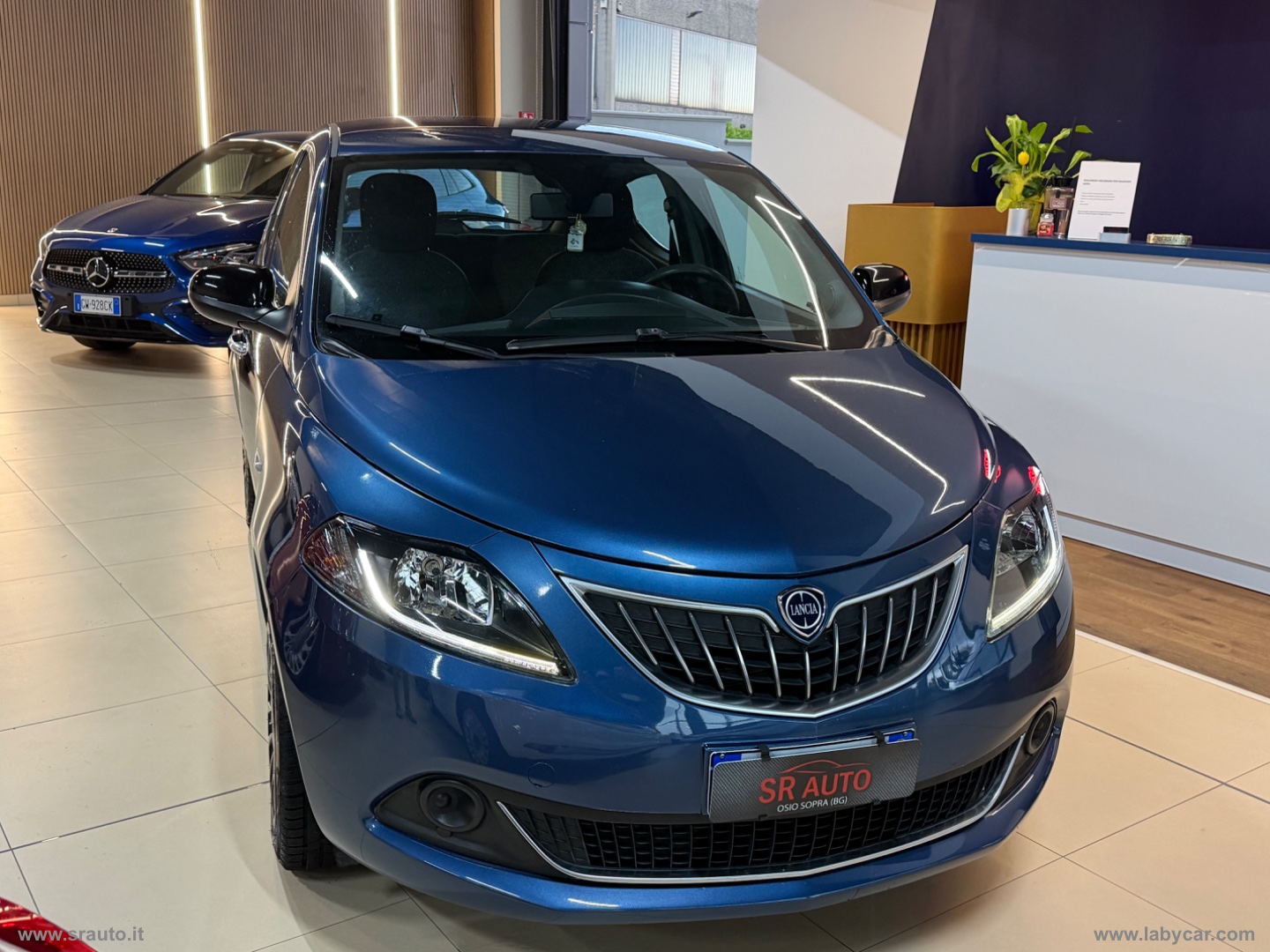 Ypsilon 1.0 FireFly 5pS&S Hyb. Eco Silv. - immagine 4