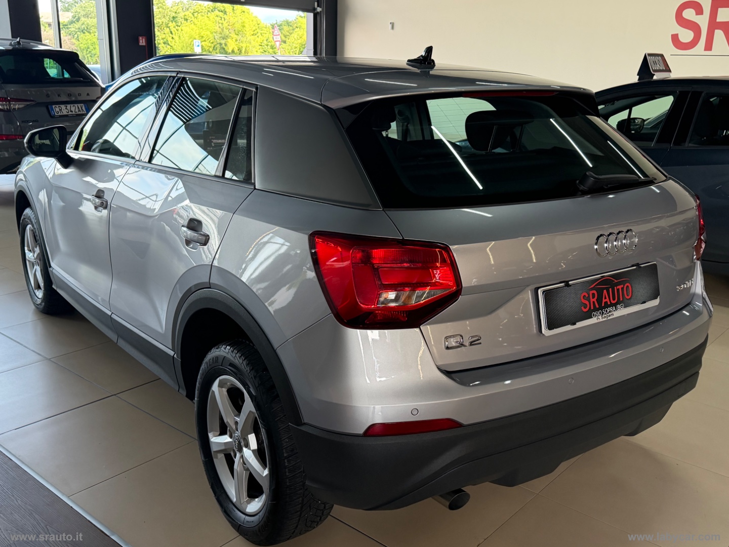 Q2 30 TDI S tronic Identity Black - immagine 4