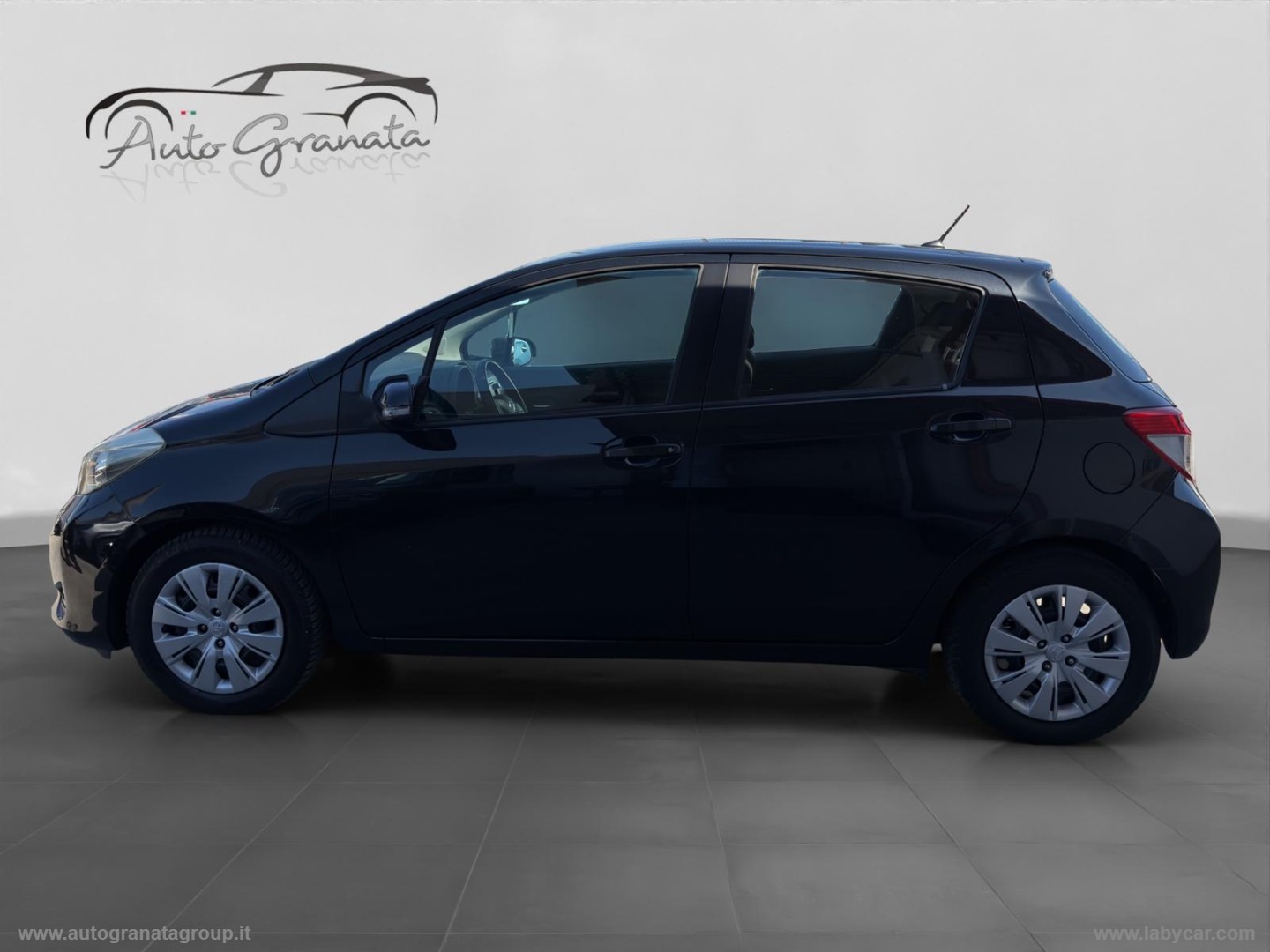 Yaris 1.0 5p. Lounge SOLI 138.000 KM !!! - immagine 4