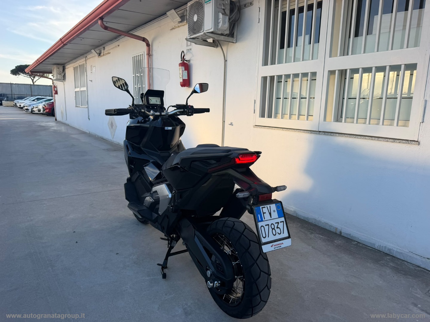 X-ADV 750 PARI NUOVO! - immagine 4