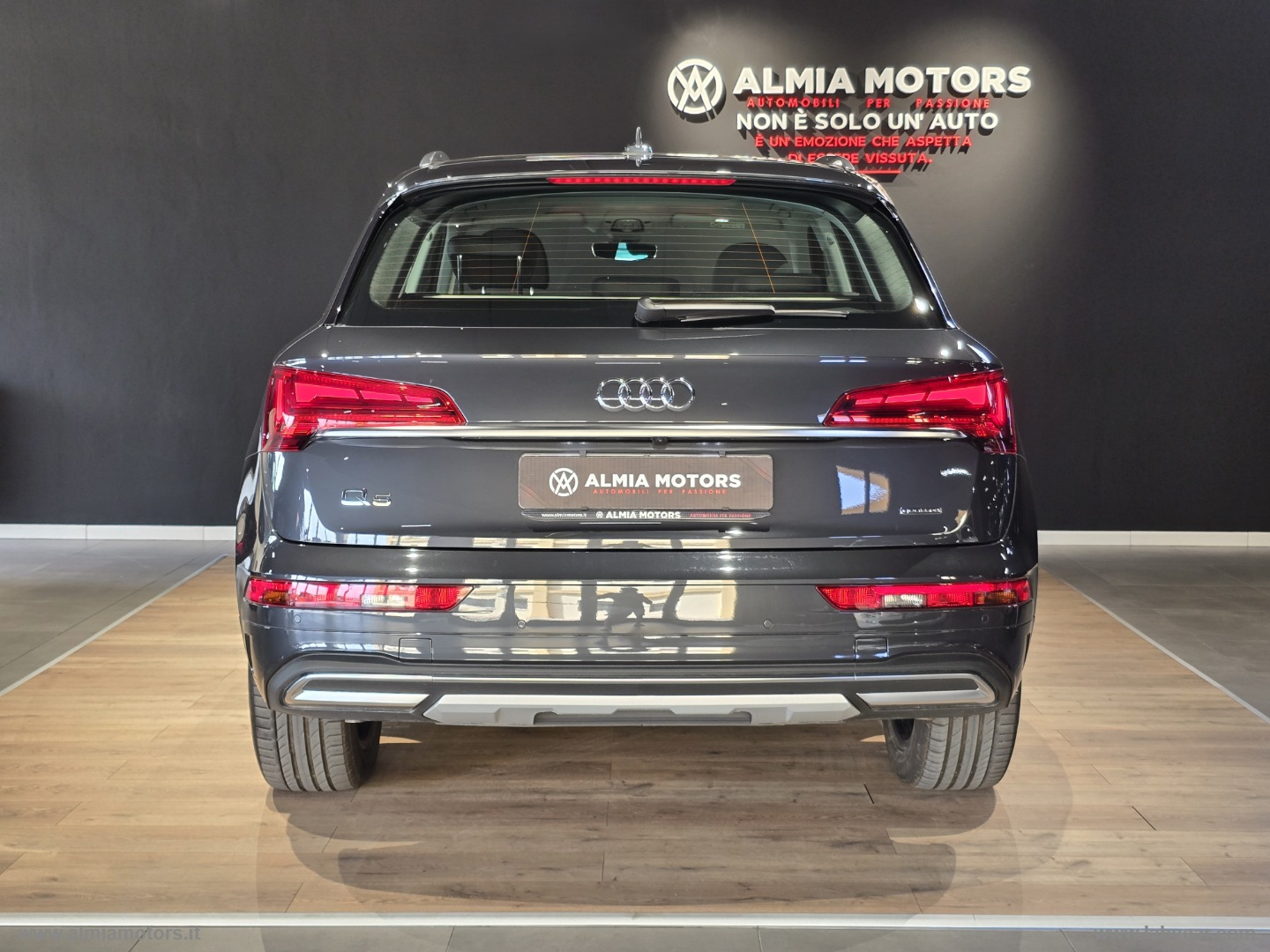 Q5 40 TFSI quattro S tr. Identity Black - immagine 4