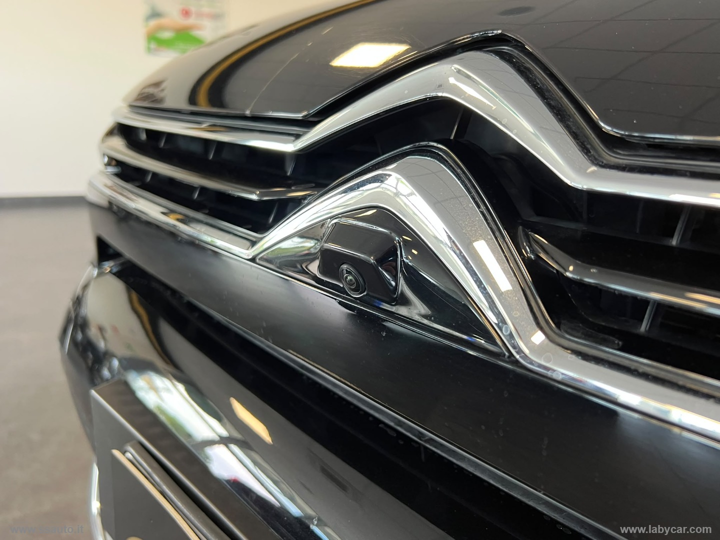 C5 X Hybrid 225 E-EAT8 Shine - immagine 4