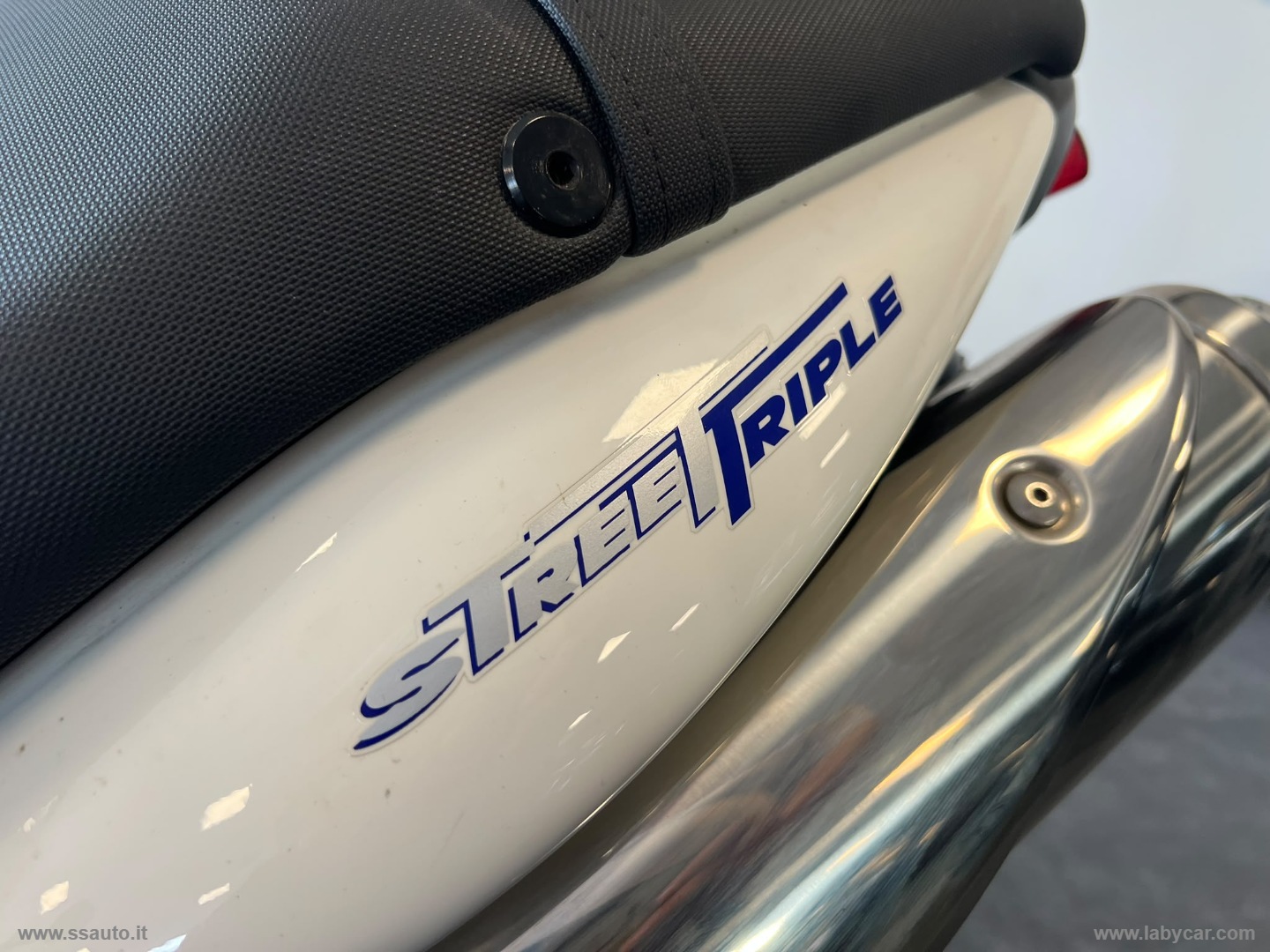 Street Triple - immagine 4