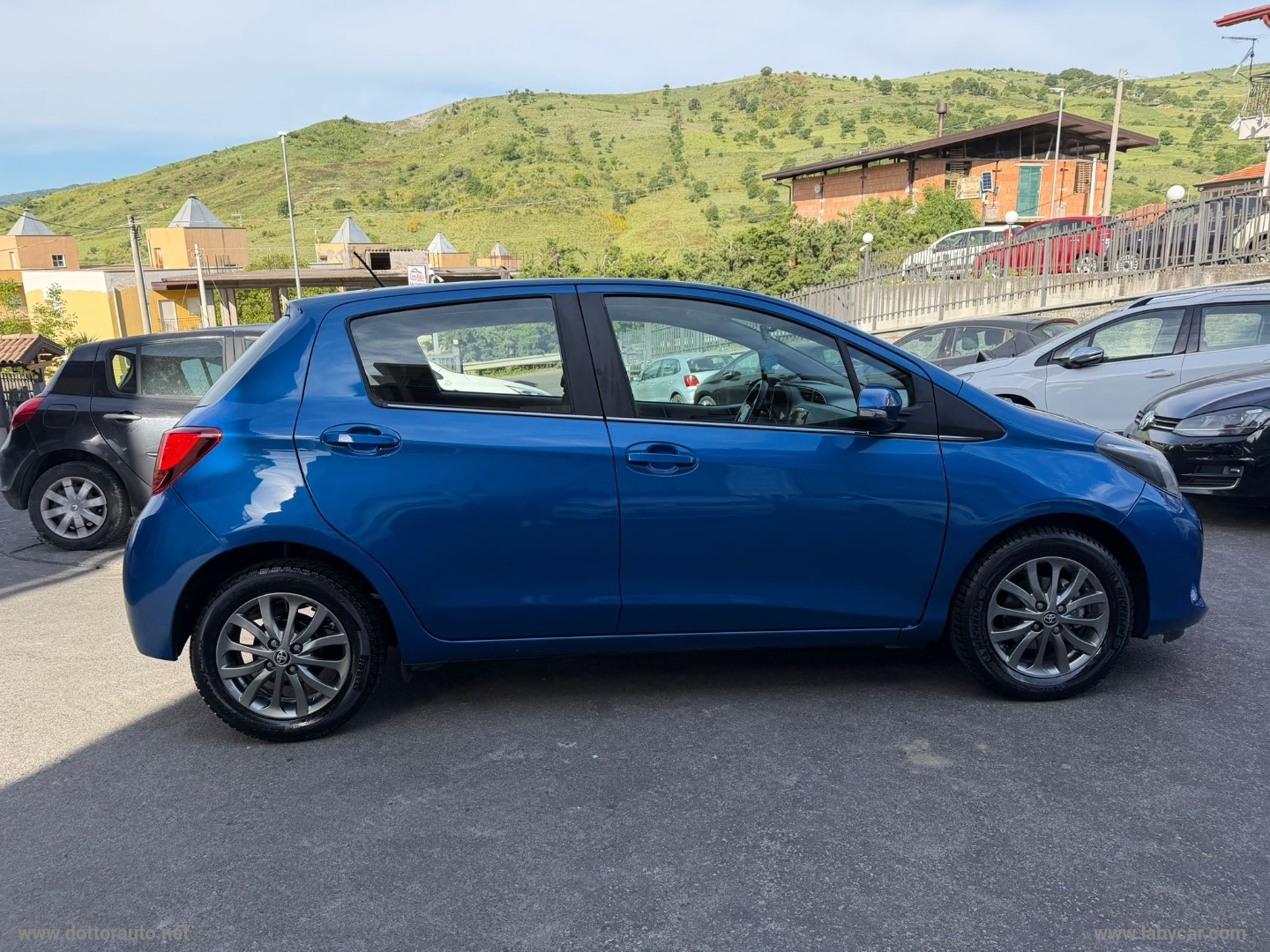 Yaris 1.4 D-4D 5p. Lounge - immagine 4
