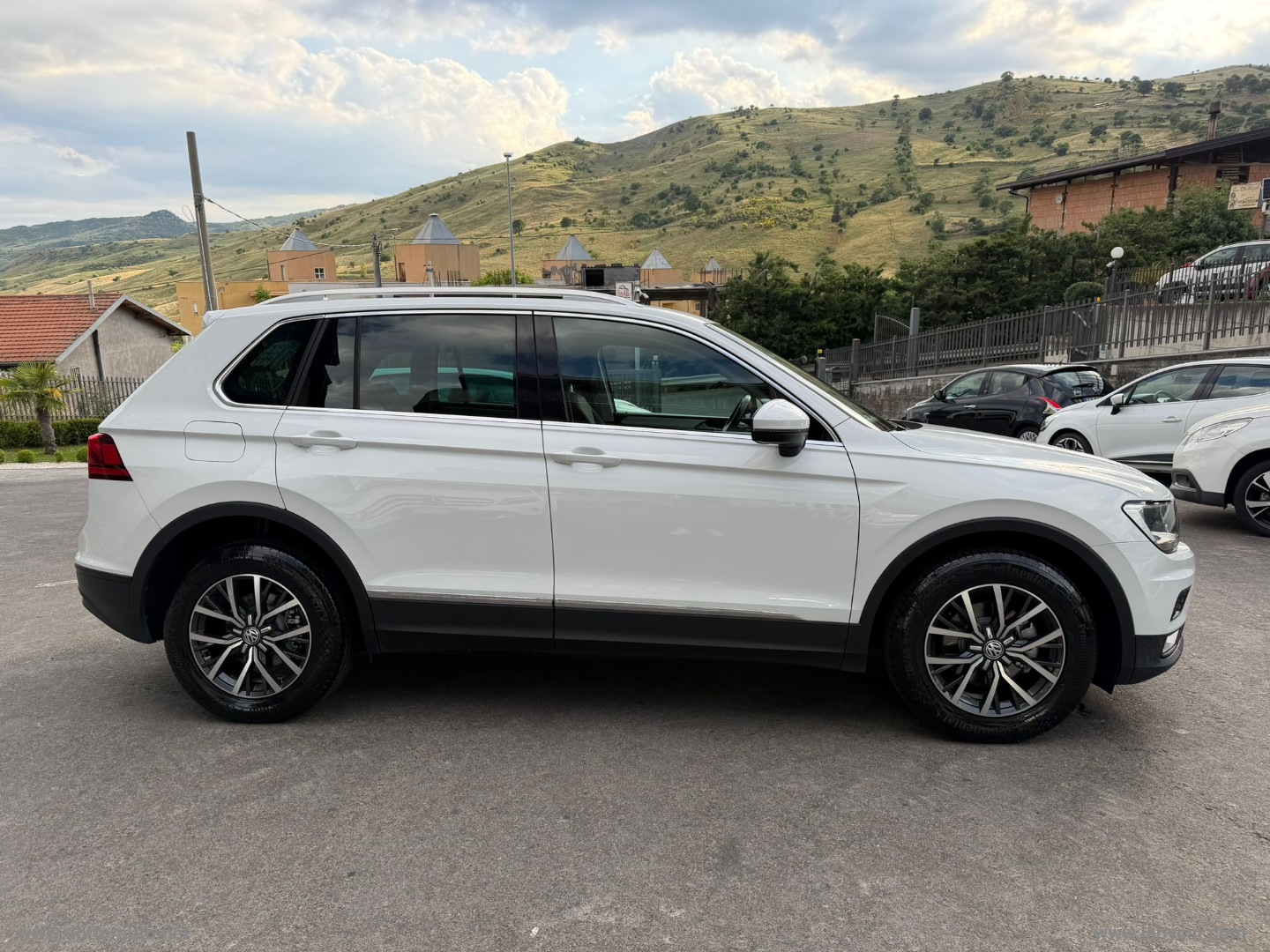 Tiguan 1.6 TDI Business BMT - immagine 4