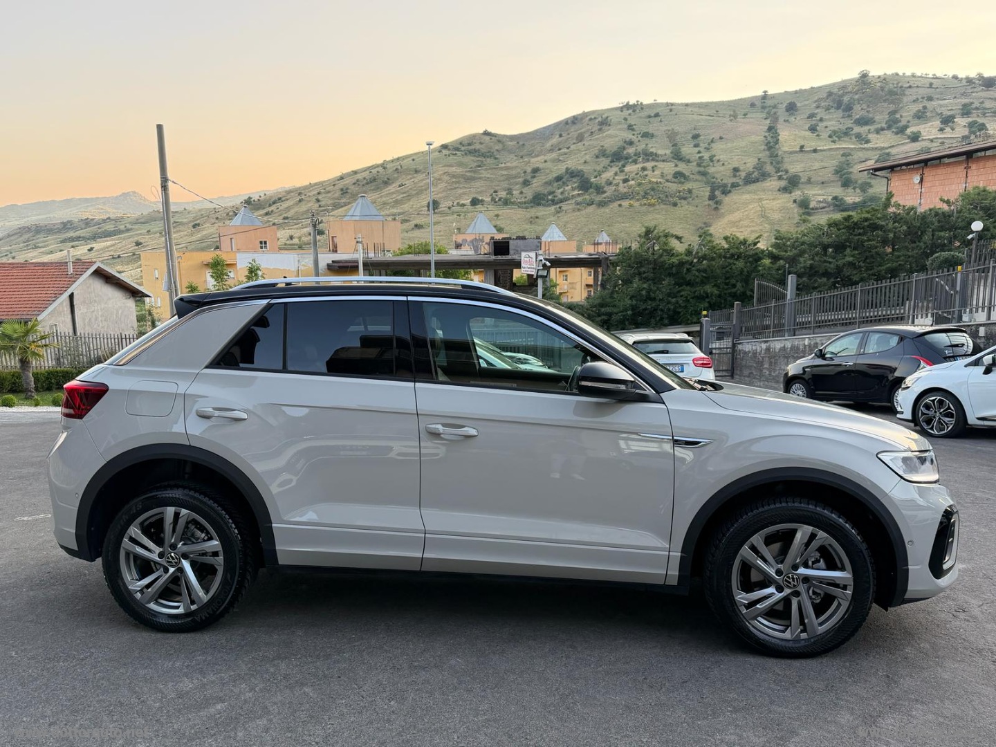 T-Roc 2.0 TDI SCR R-Line - immagine 4