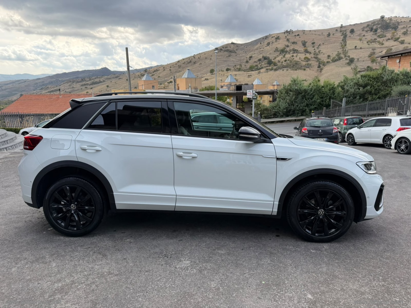 T-Roc 2.0 TDI SCR R-Line - immagine 4