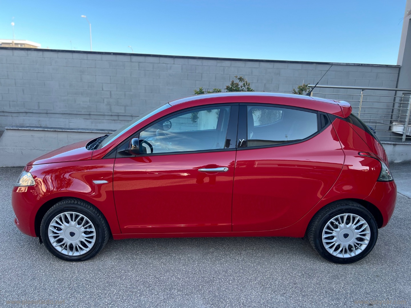 Ypsilon 1.3 MJT 95 CV 5p. S&S Gold - immagine 4