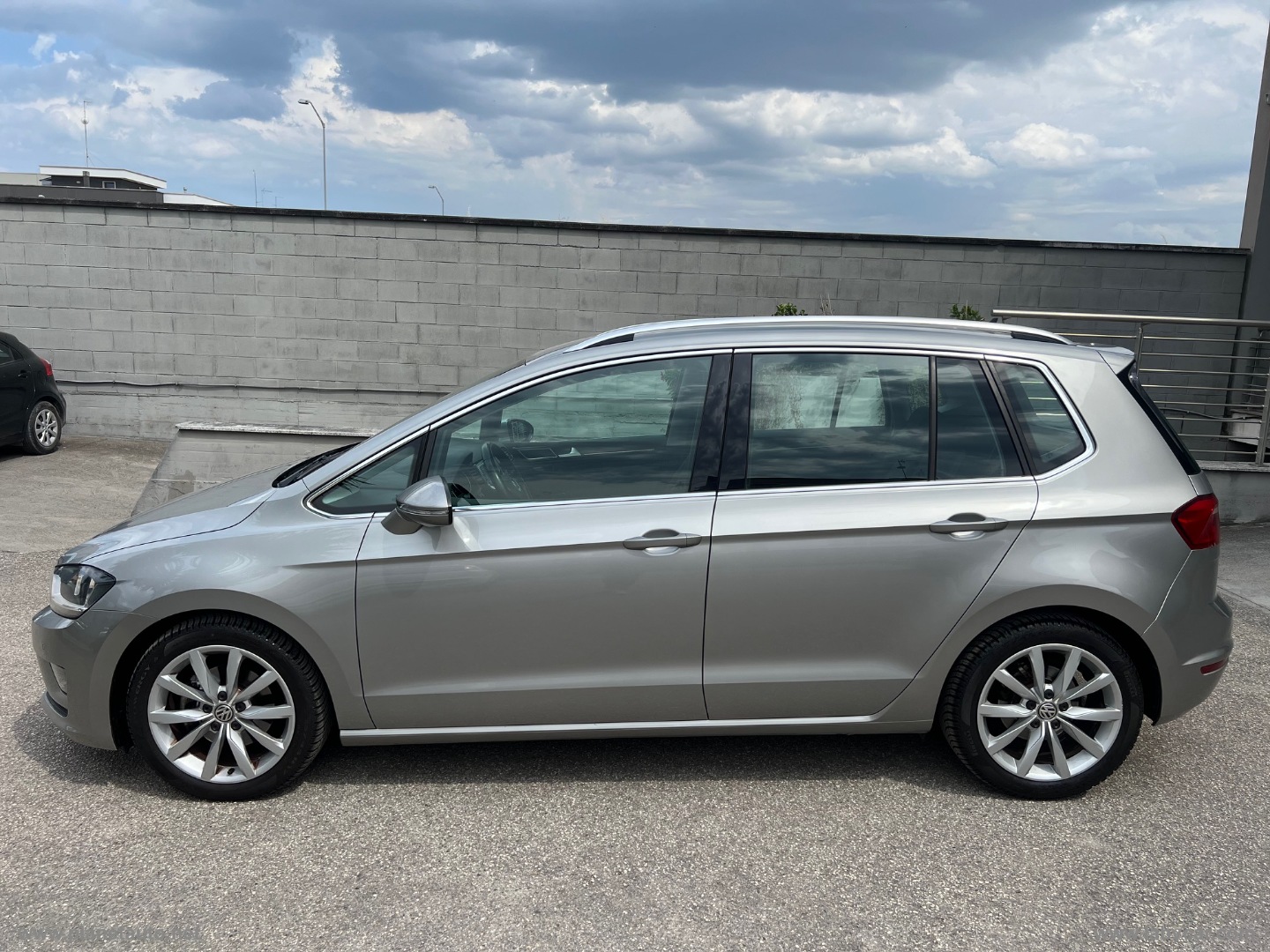 Golf Sportsvan 1.6 TDI 115CV Highl. BMT - immagine 4