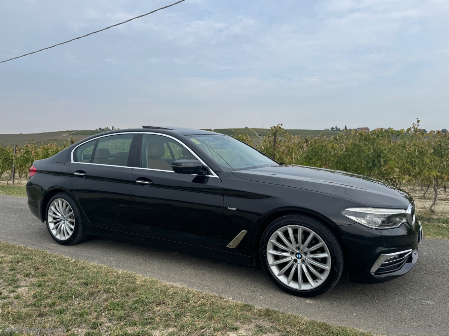 520d Efficient Dynamics Luxury - immagine 4