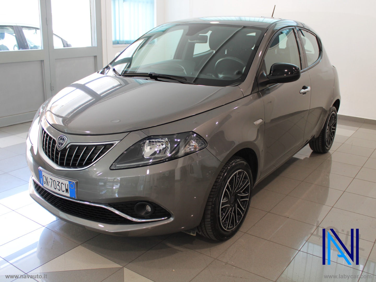 Ypsilon 1.0 FireFly 5p.S&S Hybryd Gold - immagine 4