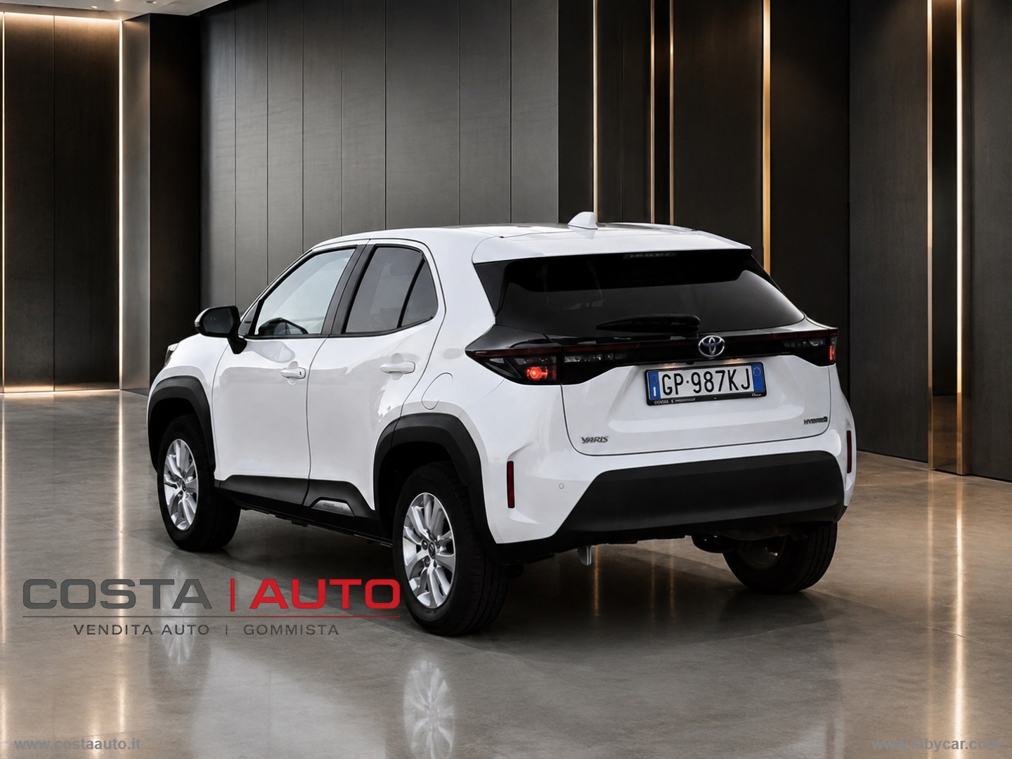 Yaris Cross 1.5 Hybrid 5p. E-CVT Act.Eco - immagine 4