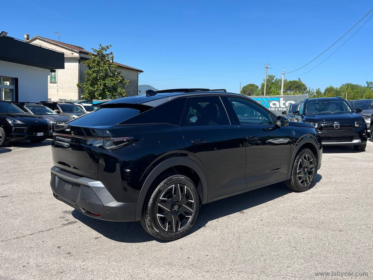 3008 Plug-in Hybrid 225 e-DCS7 GT - immagine 4