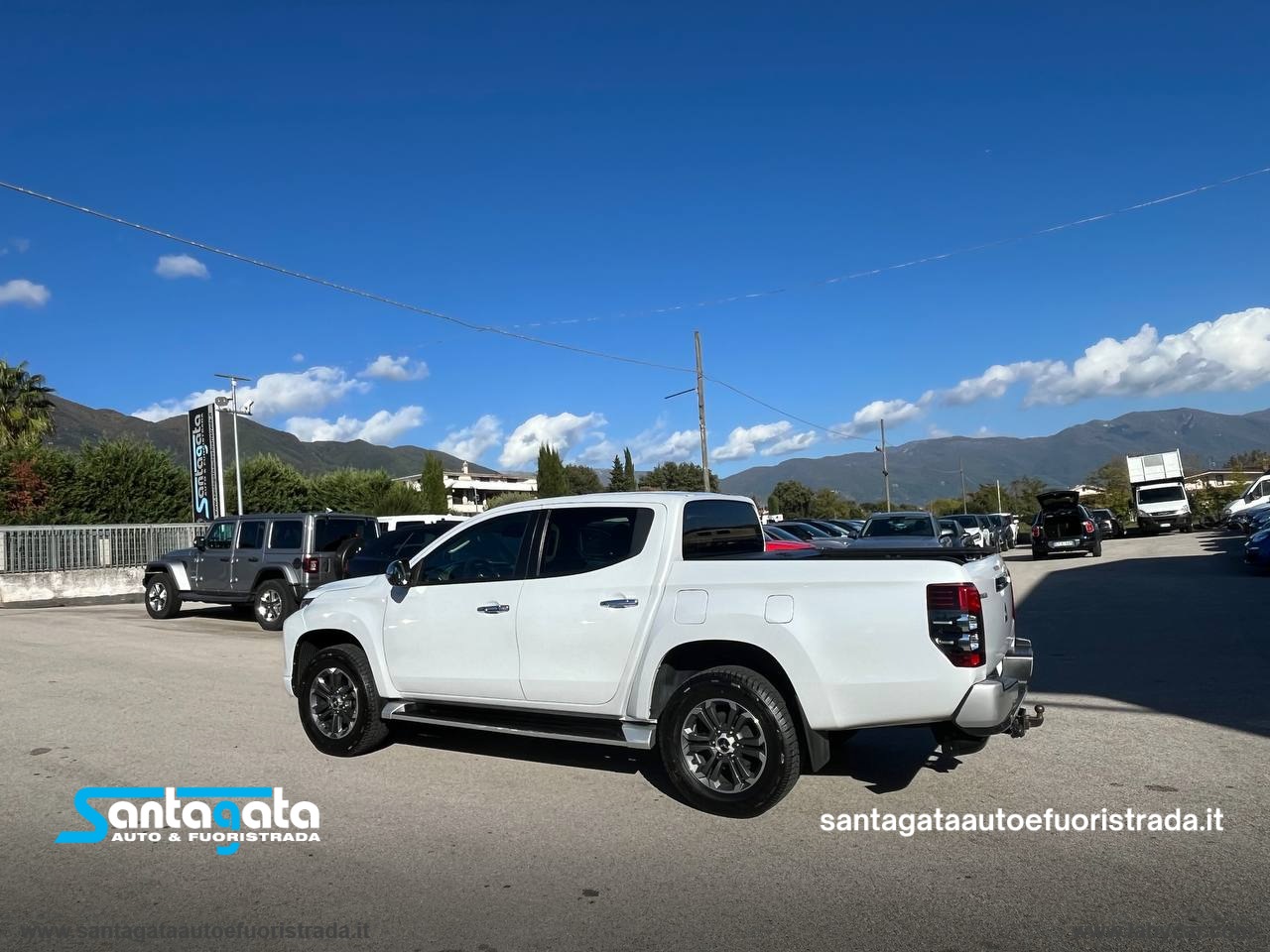 L200 2.3 D DoubleCab 4x4 Sup.Sel.Int.aut - immagine 4
