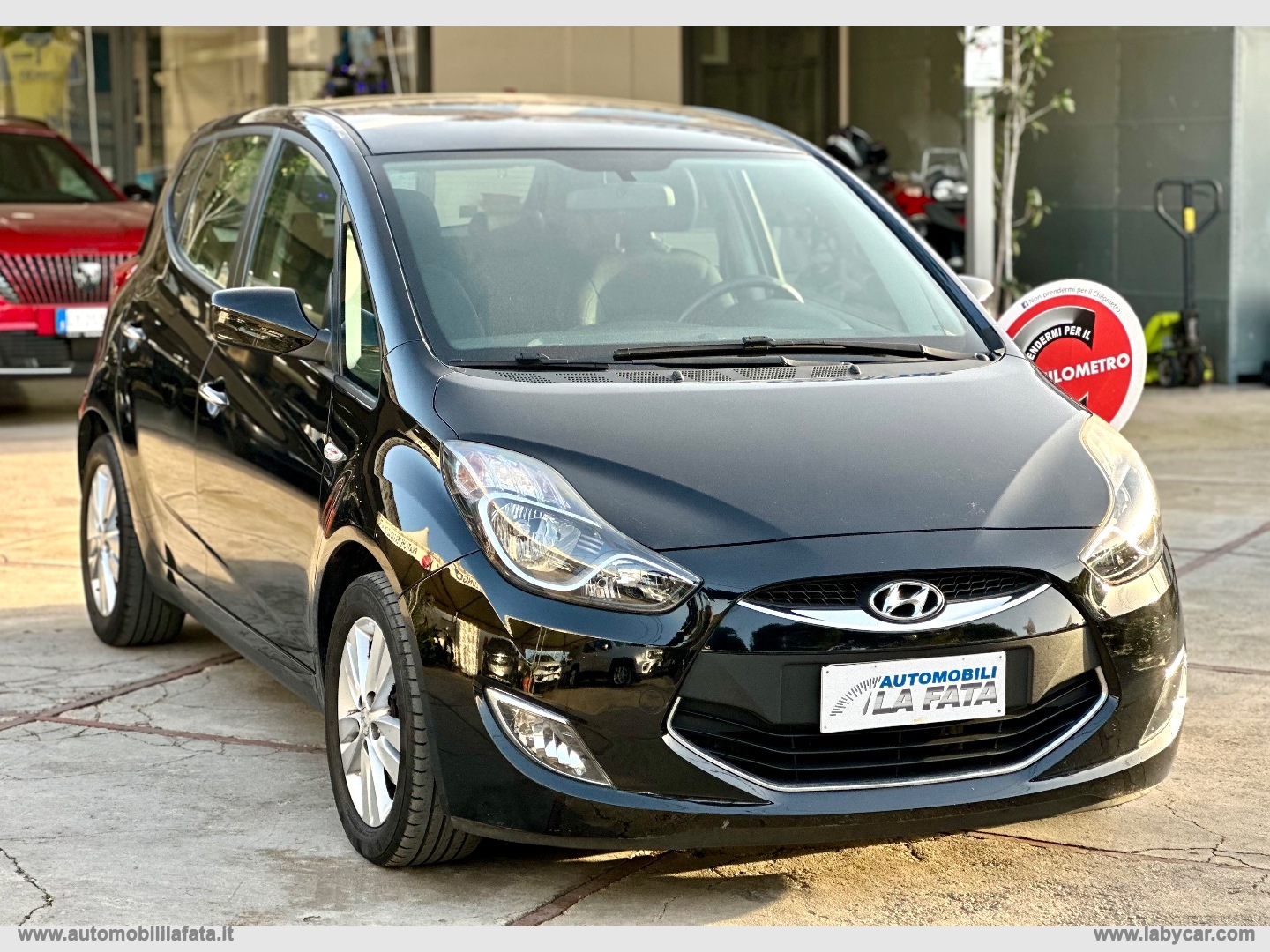 ix20 1.4 CRDI 90 CV Comfort DIESEL CON 83.000 KM - immagine 4