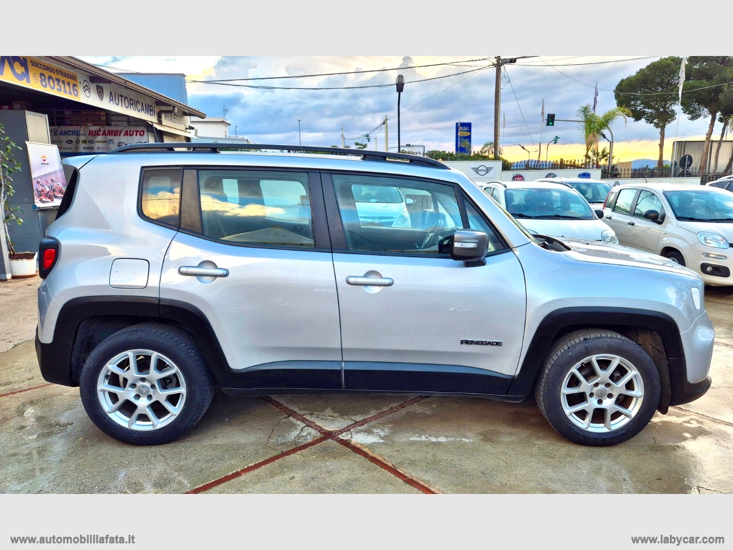 Renegade 1.0 T3 Limited 60.000 KM - immagine 4