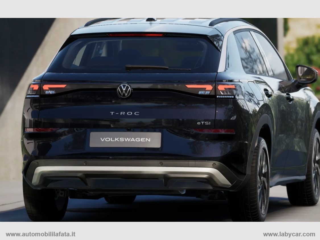 T-Roc 1.5 eTSI ACT 150 CV DSG Life KM 0 - immagine 4
