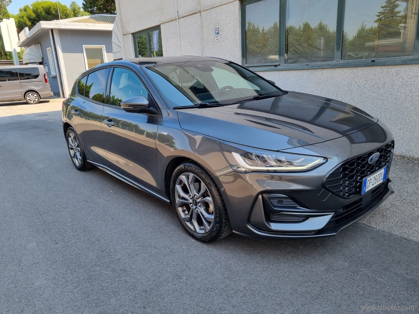 Focus 1.5 EcoBlue 115CV aut. 5p.ST-LineX - immagine 4