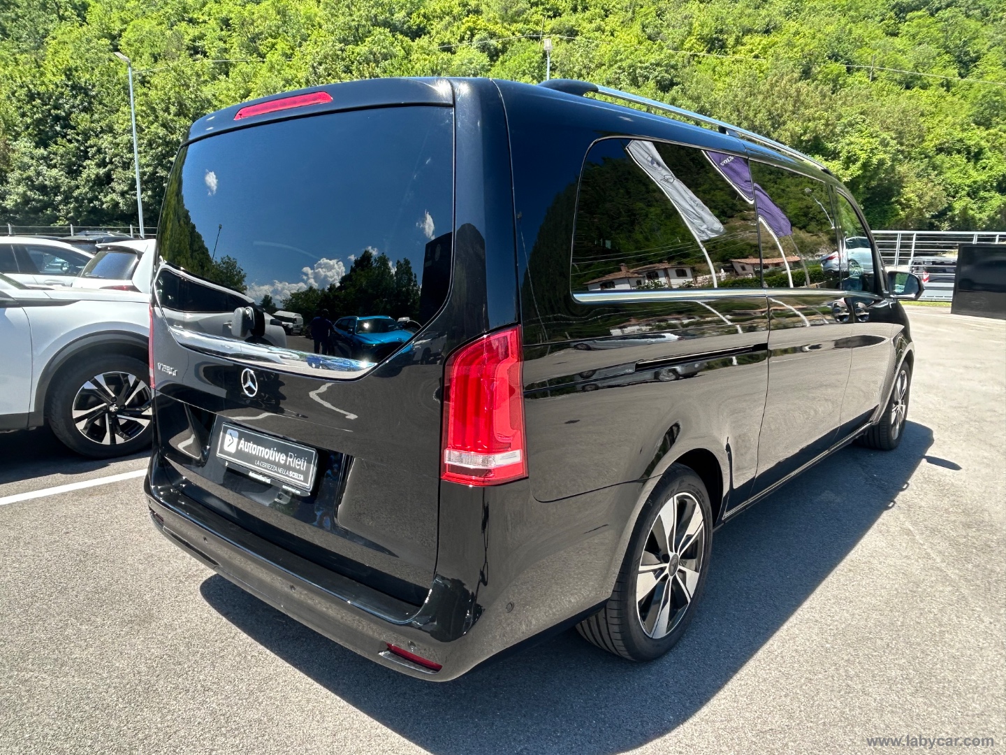 V 250 d Aut. Sport Extralong - immagine 5