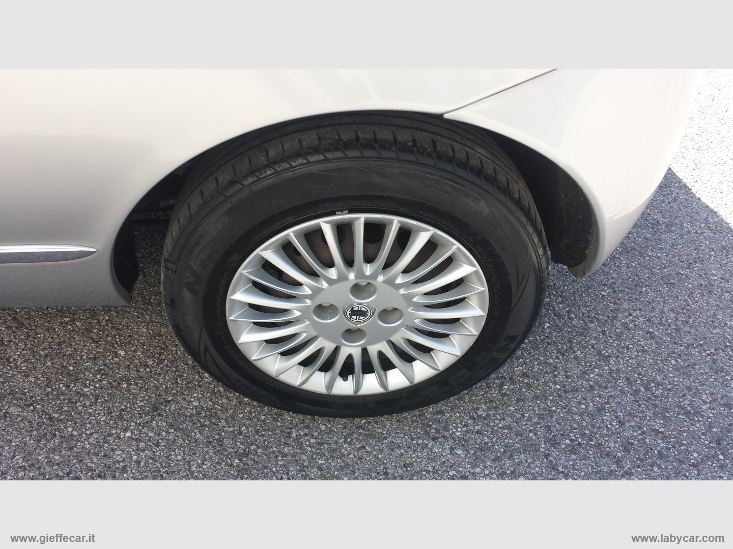 Ypsilon 1.2 Argento - immagine 5