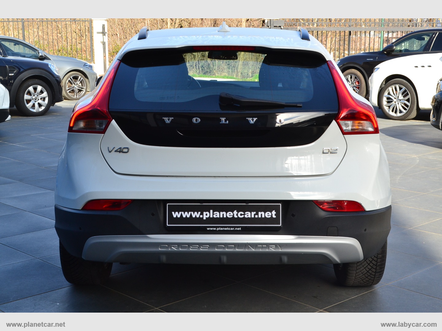 V40 Cross Country D2 Momentum - immagine 5