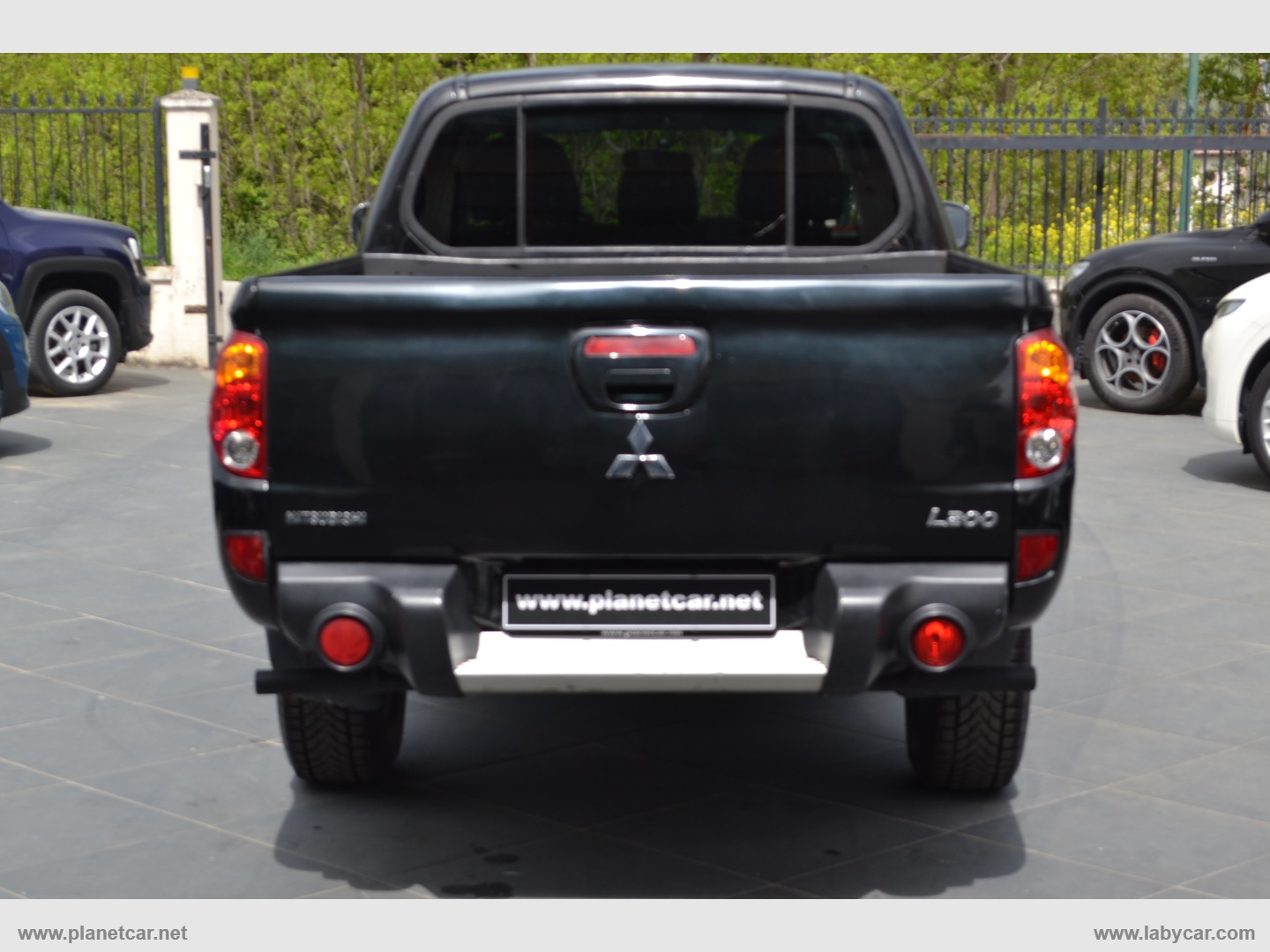 L200 2.5 DI-D DC Invite - immagine 5
