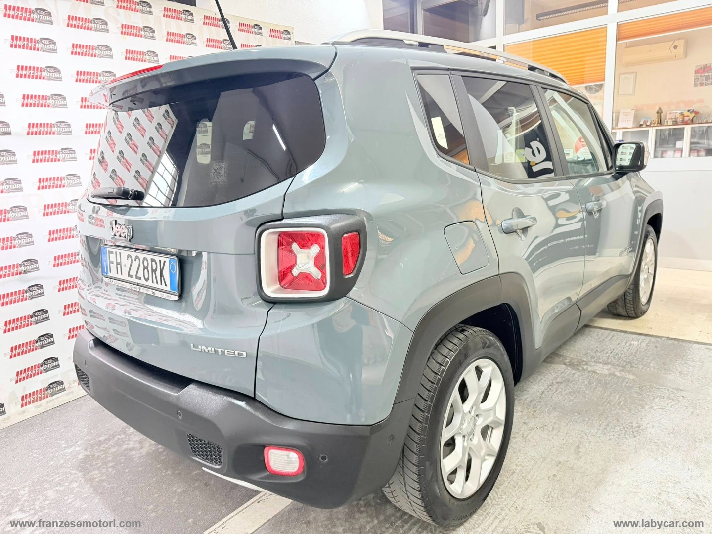 Renegade 1.6 Mjt 120CV Limited KM CERTIFICATI - BUONE CONDIZIONI - immagine 5